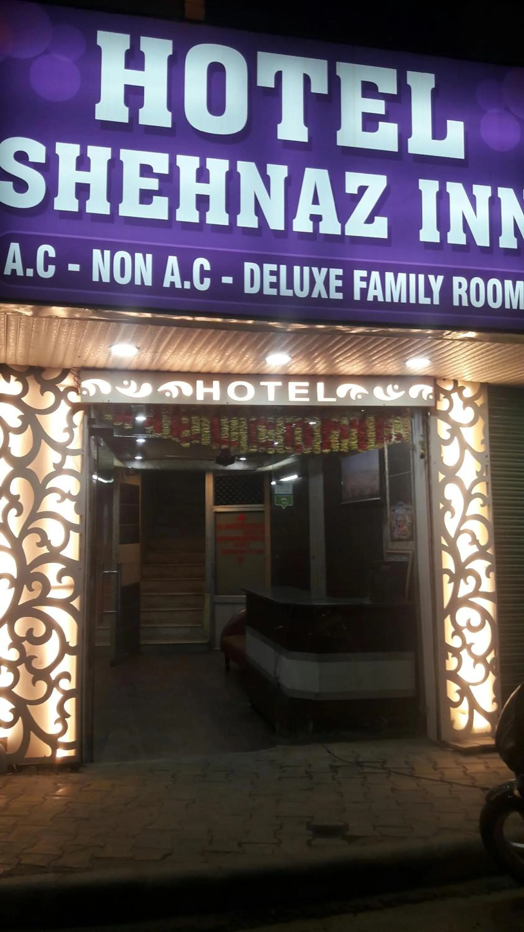 Hotel Shehnaz Inn - Walking Distance for Golden Temple