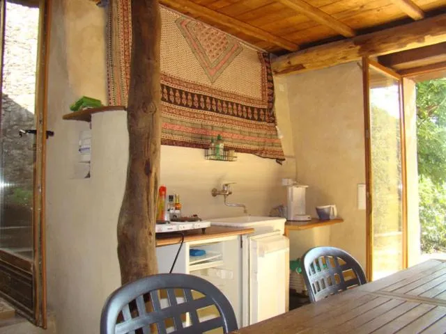 Kitchen or kitchenette in Mas des Nabières