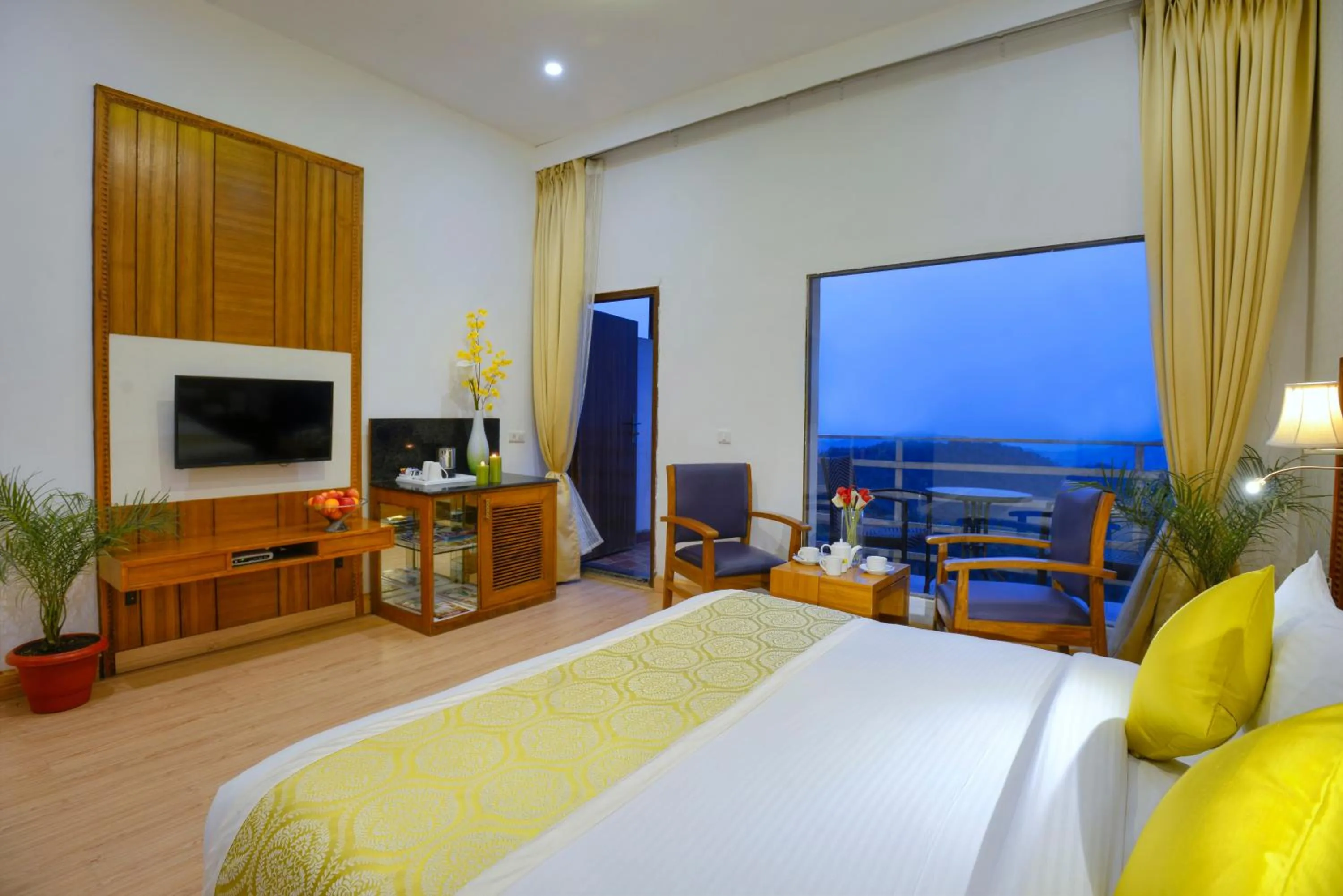 TV and multimedia, Bed in TreeHouse Chail Villas