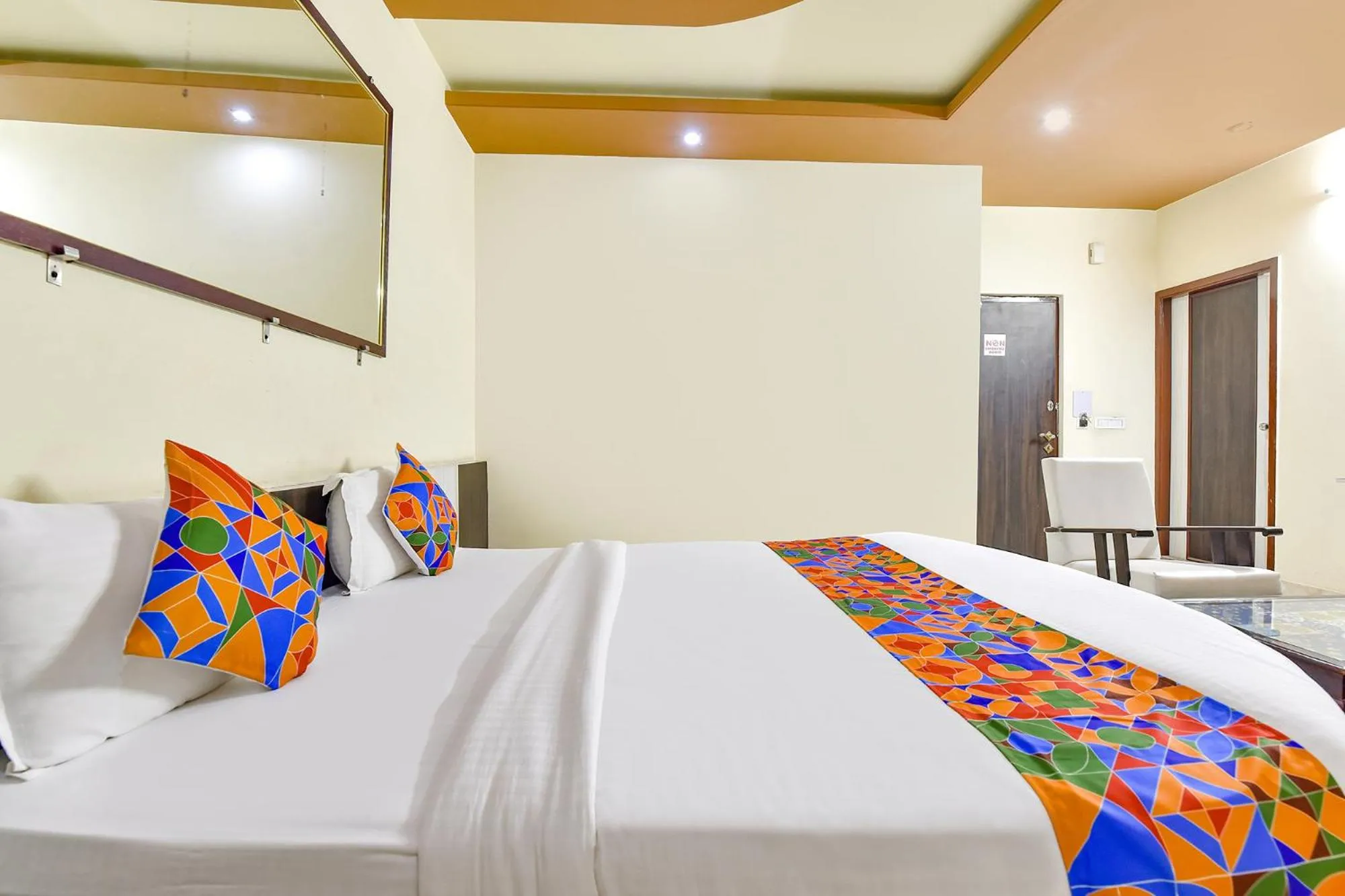 Bed in FabHotel Bikaner Heritage