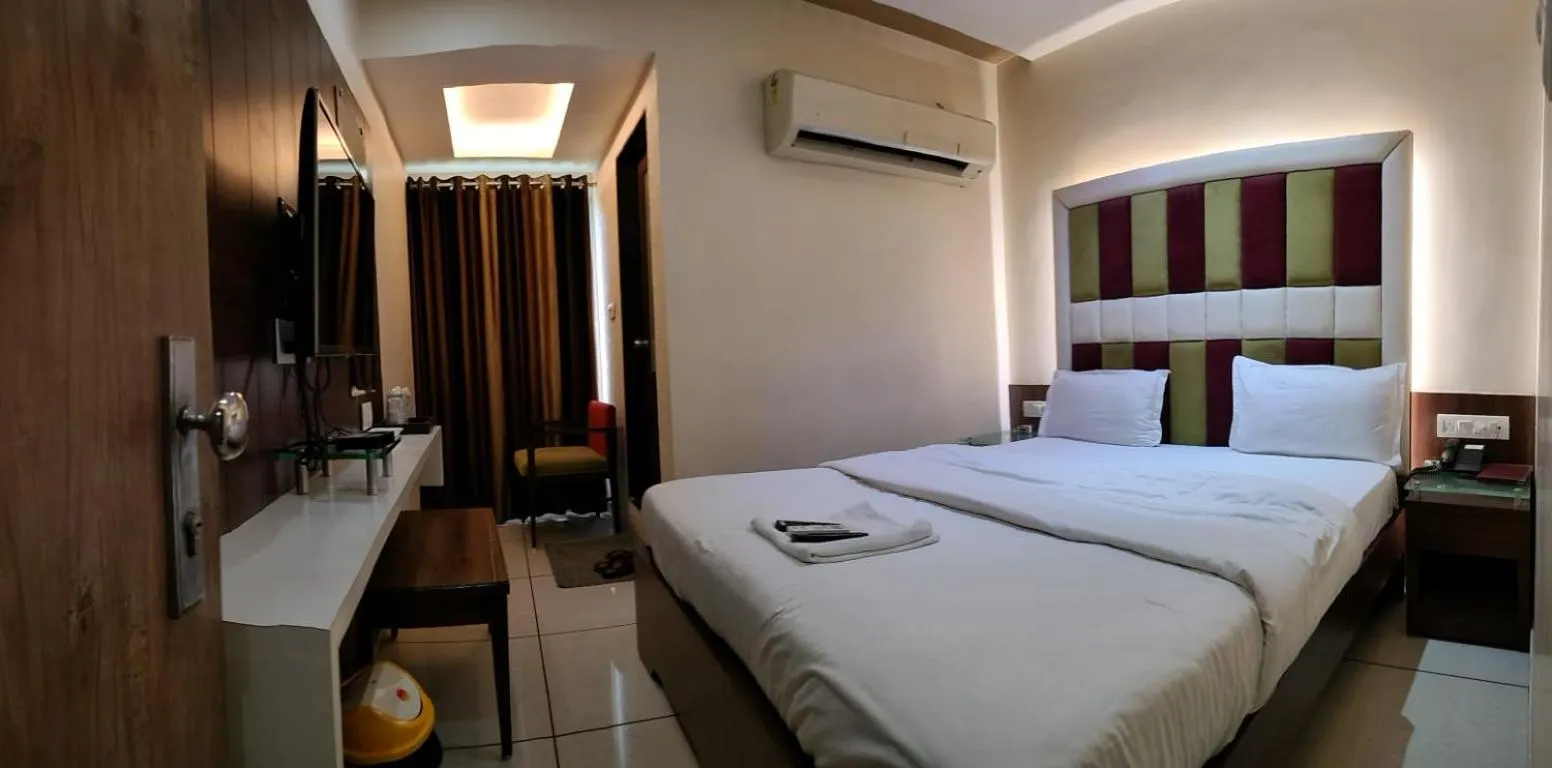 Bedroom, Bed in Hotel Zenith