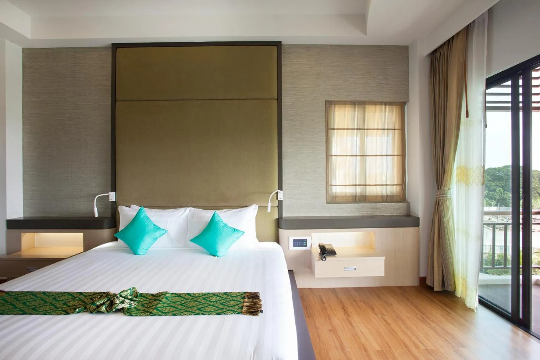 Bed in RK Riverside Resort & Spa (Reon Kruewal)