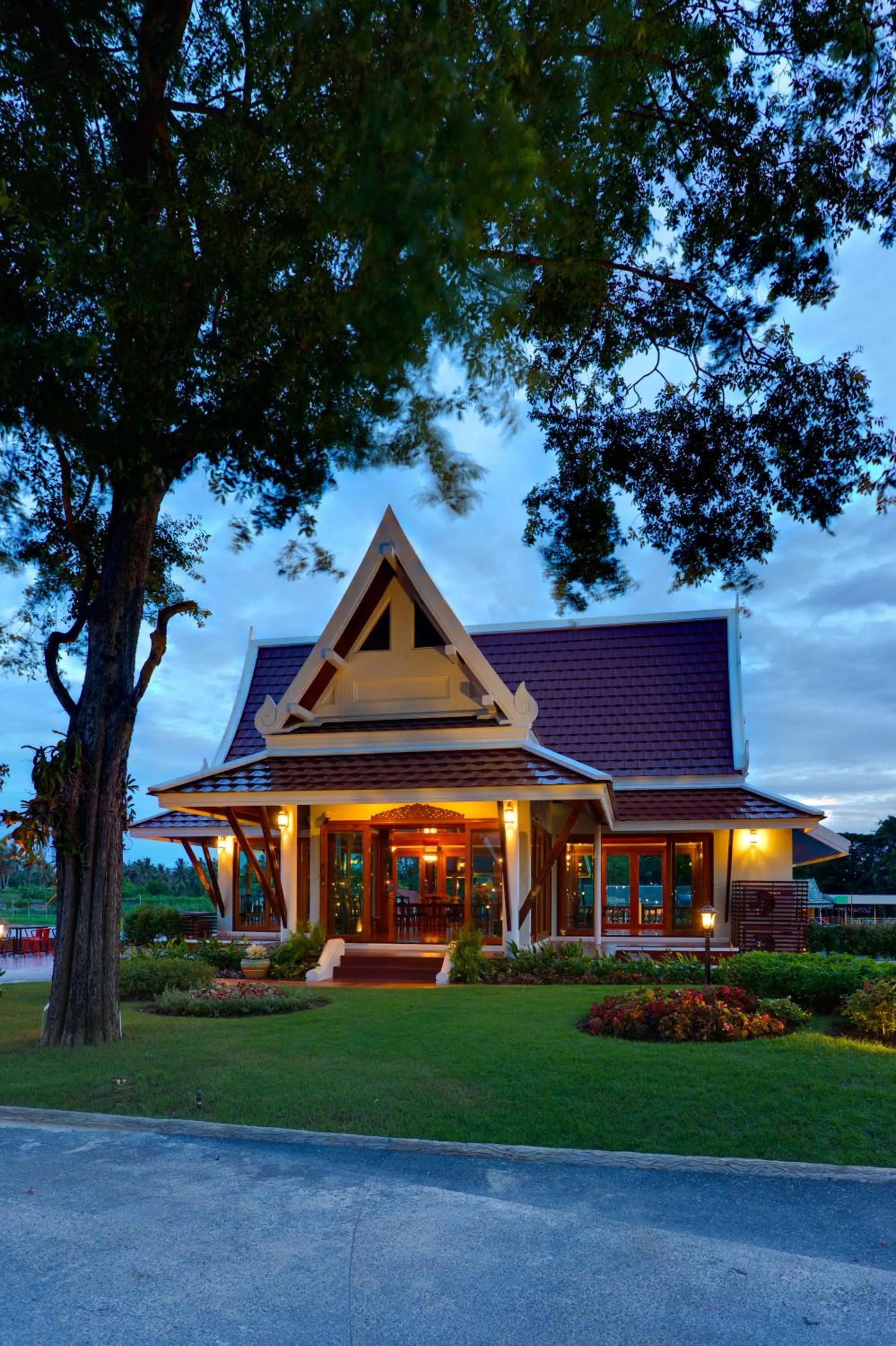 RK Riverside Resort & Spa (Reon Kruewal)