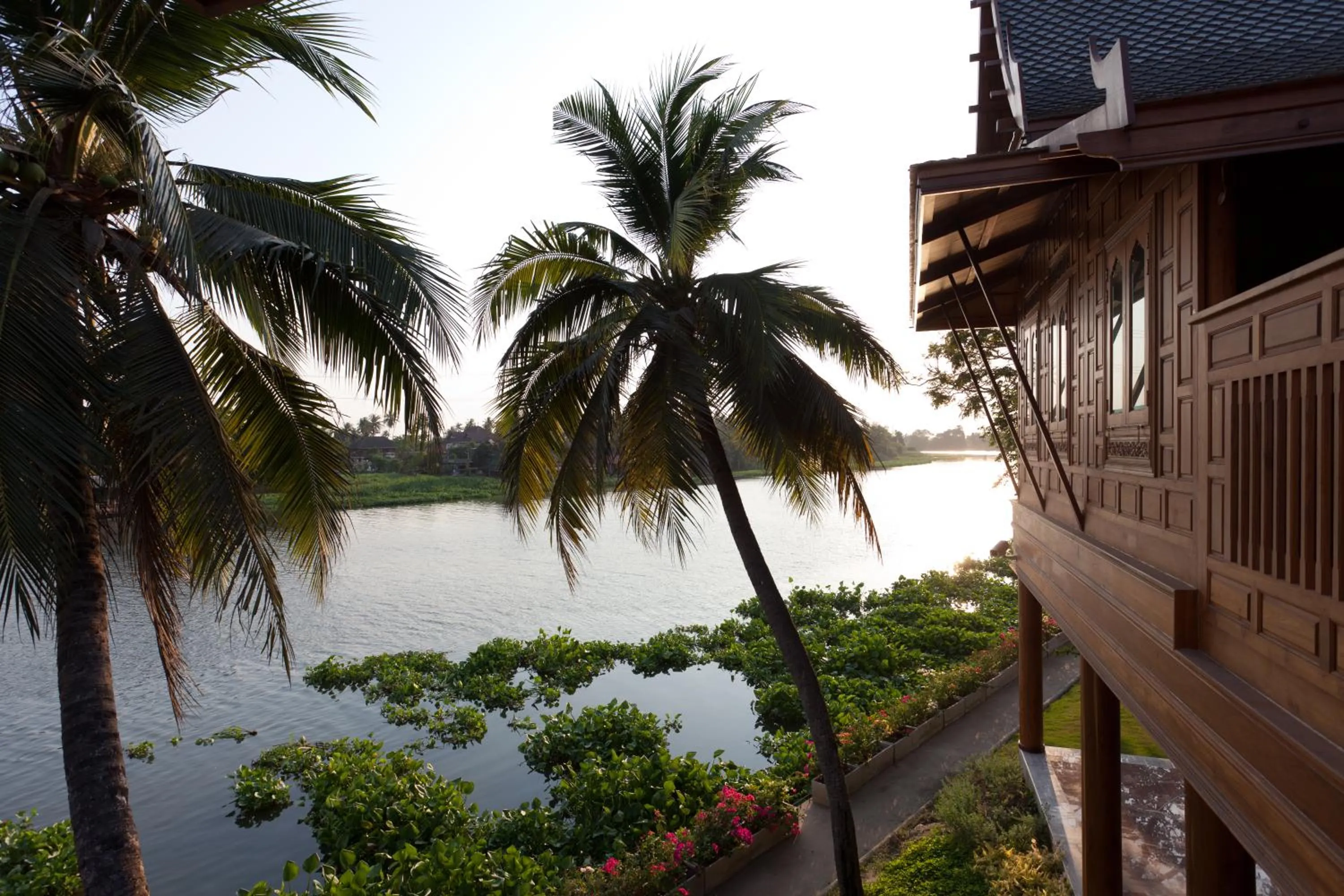 RK Riverside Resort & Spa (Reon Kruewal)