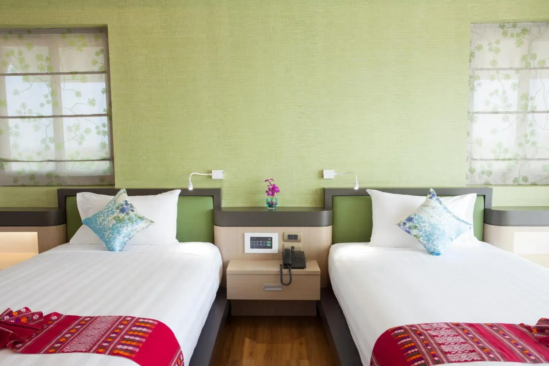 Bed in RK Riverside Resort & Spa (Reon Kruewal) Bed in RK Riverside Resort & Spa (Reon Kruewal)