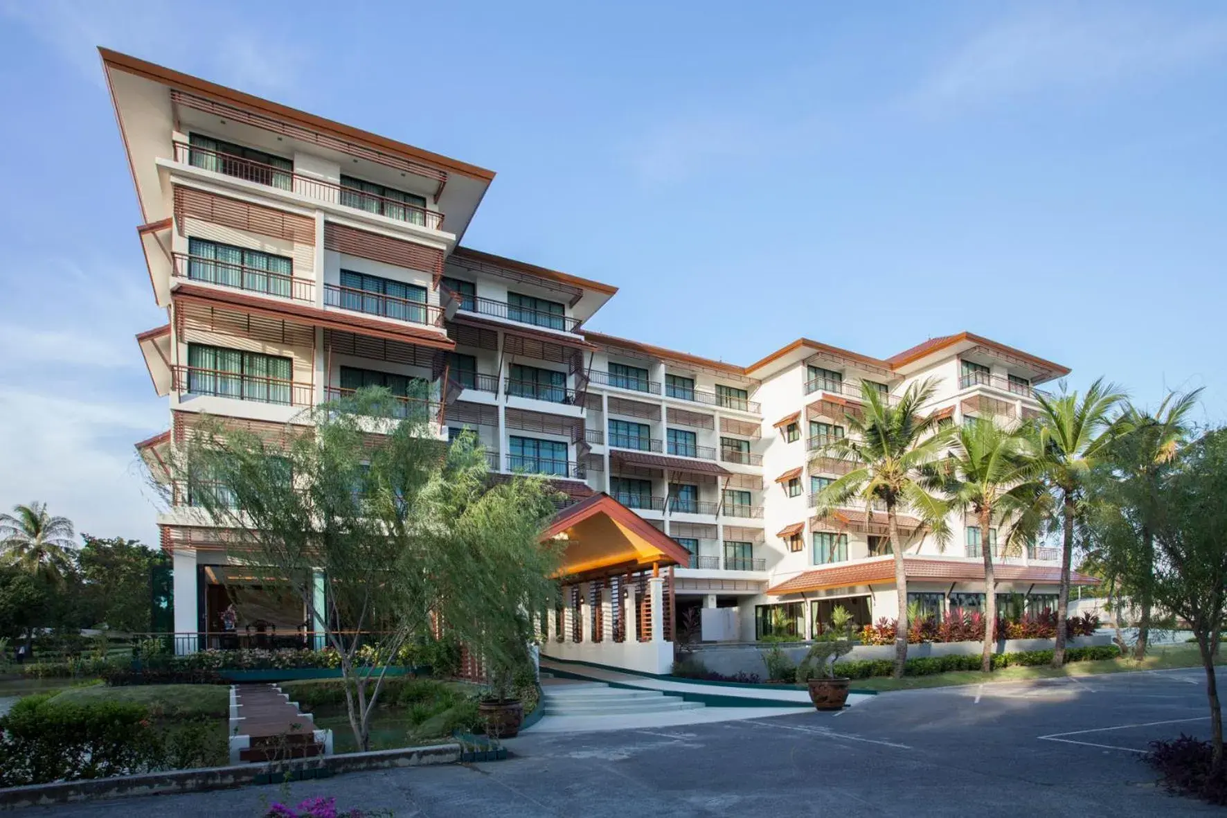 Property building in RK Riverside Resort & Spa (Reon Kruewal) Property building in RK Riverside Resort & Spa (Reon Kruewal)