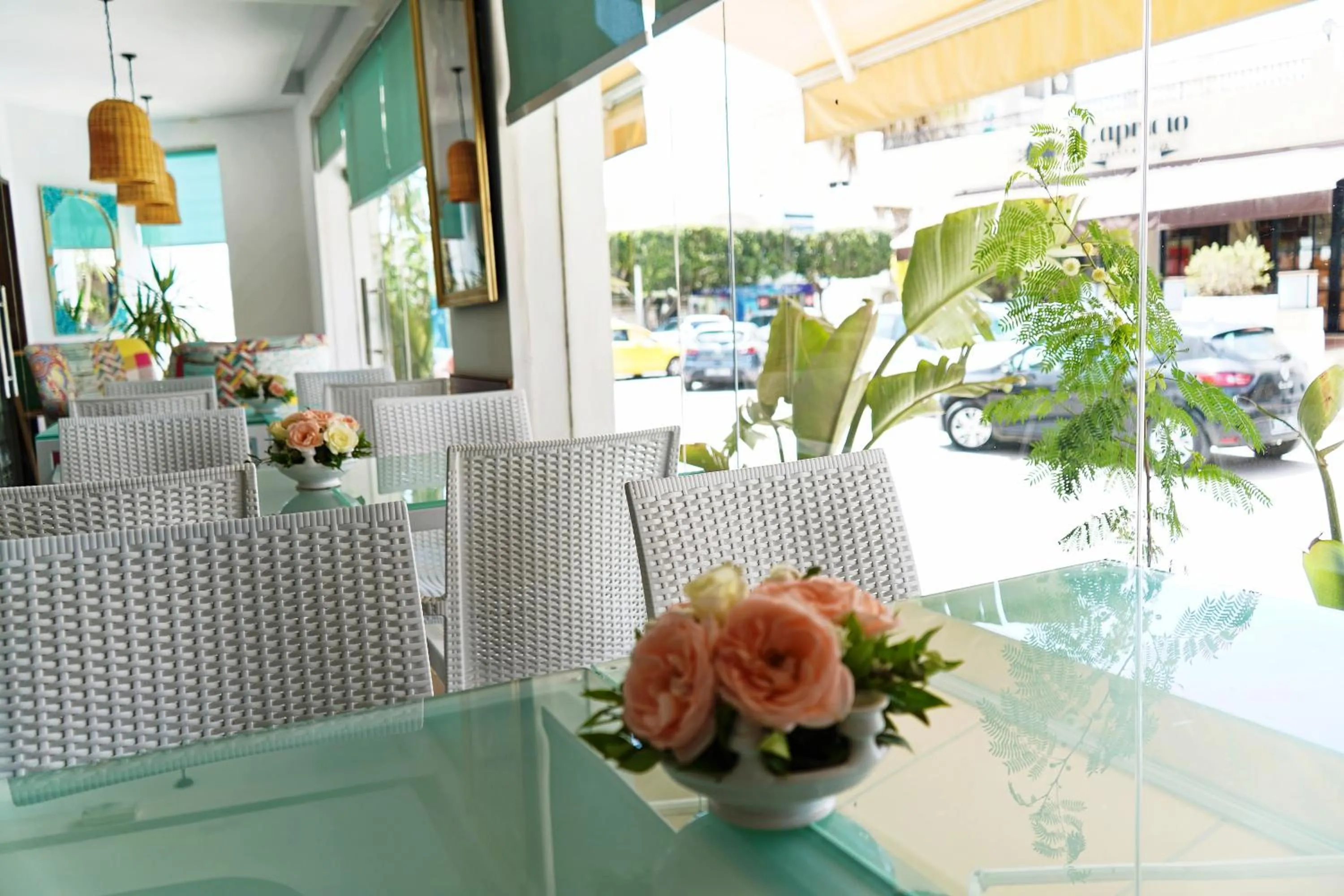 Restaurant/places to eat in Hotel Khella