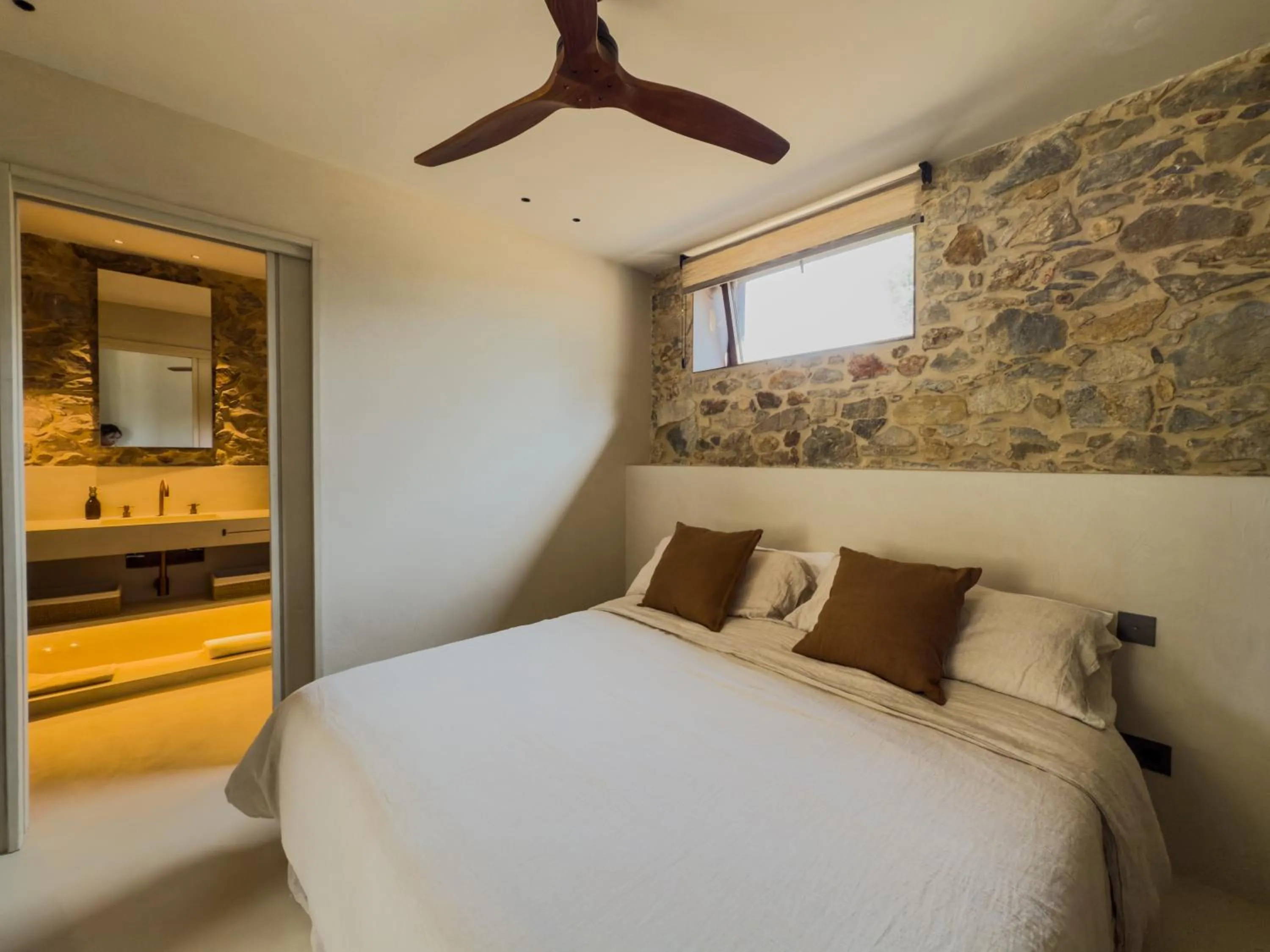 Bed in Mas Ferran Adults Only