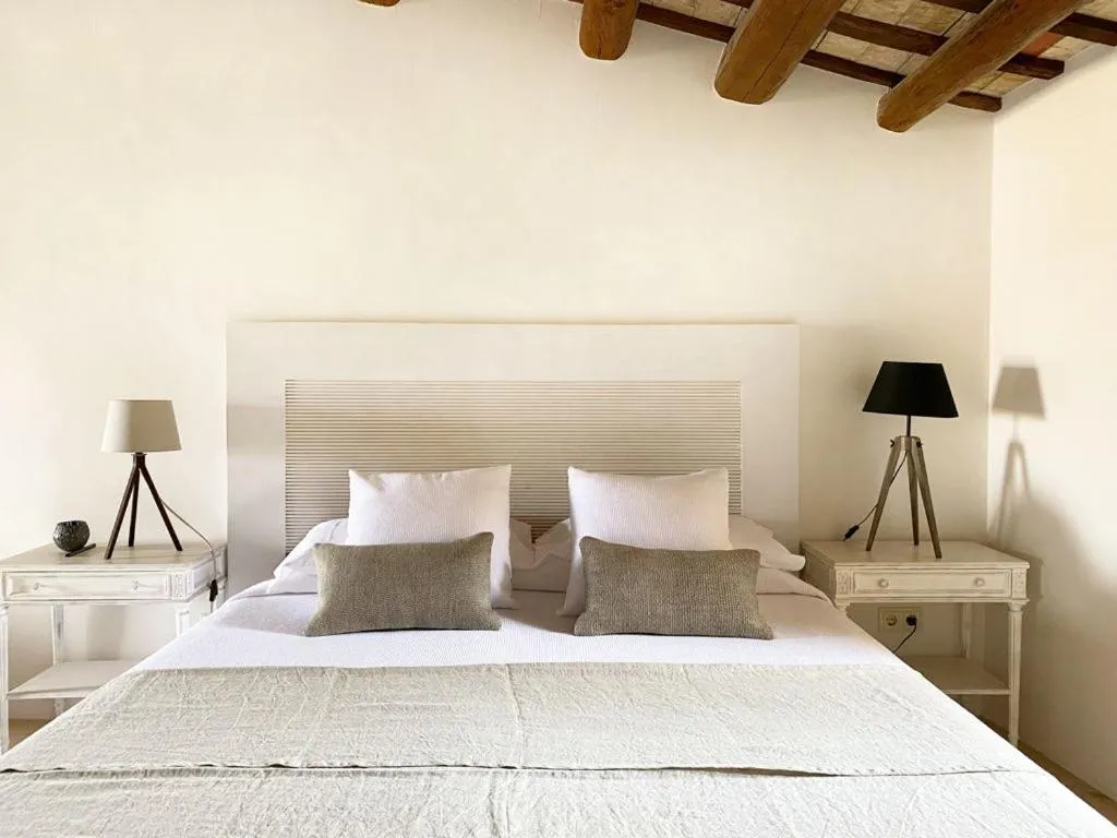 Bed in Mas Ferran Adults Only