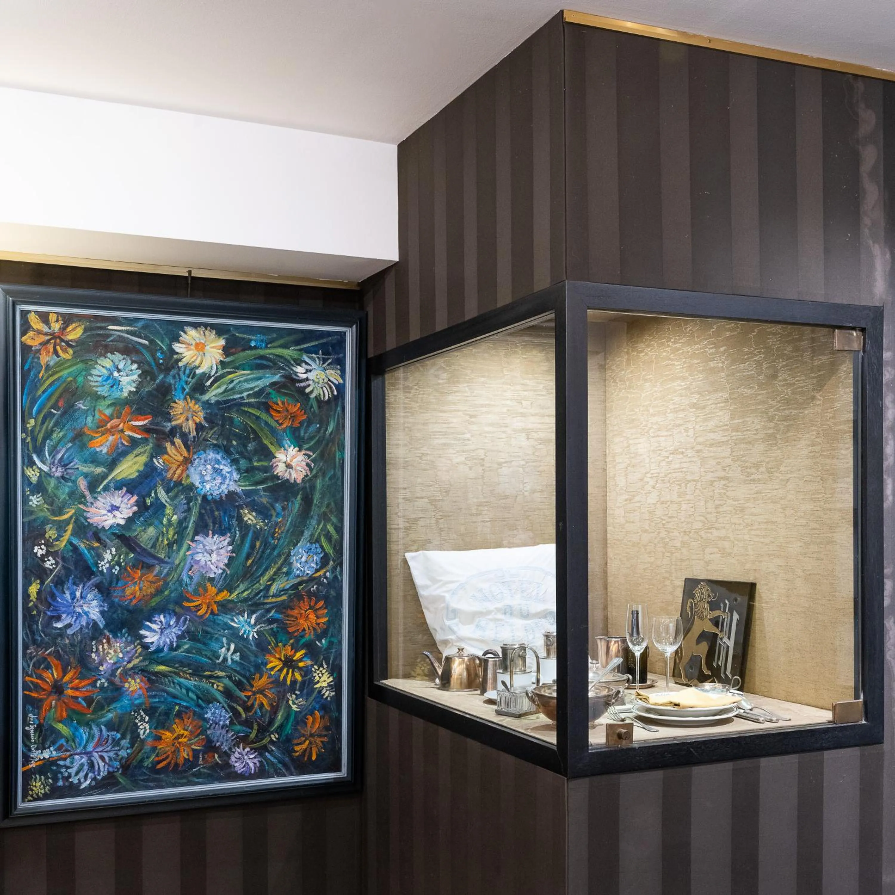 Decorative detail in Hôtel du Helder