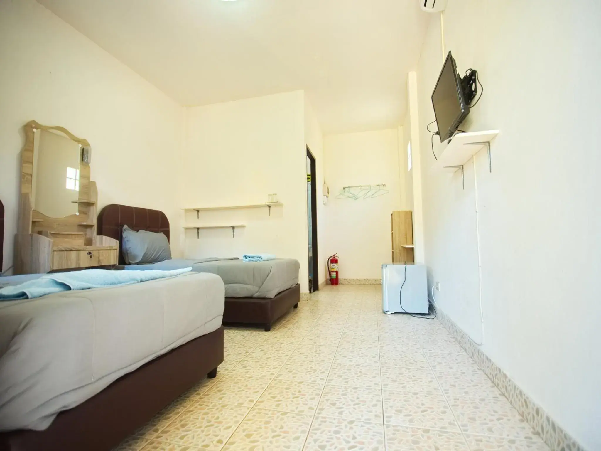 Budget Twin Room in Sea View Resort Budget Twin Room in Sea View Resort