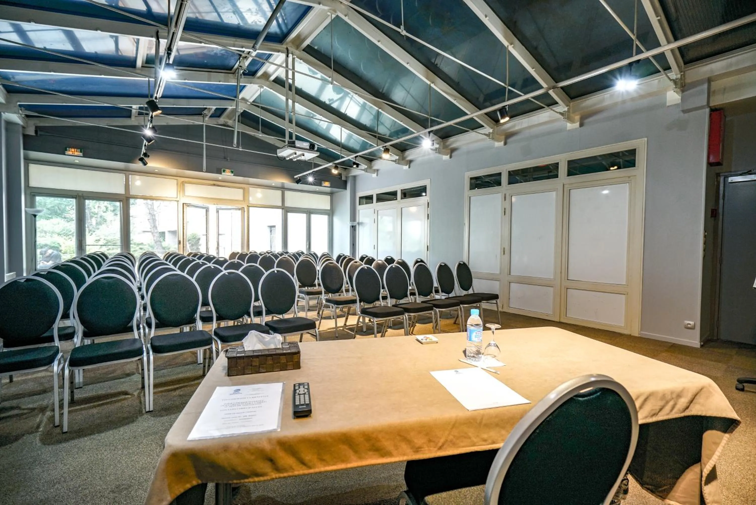 Meeting/conference room in Hôtel Saphir Lyon