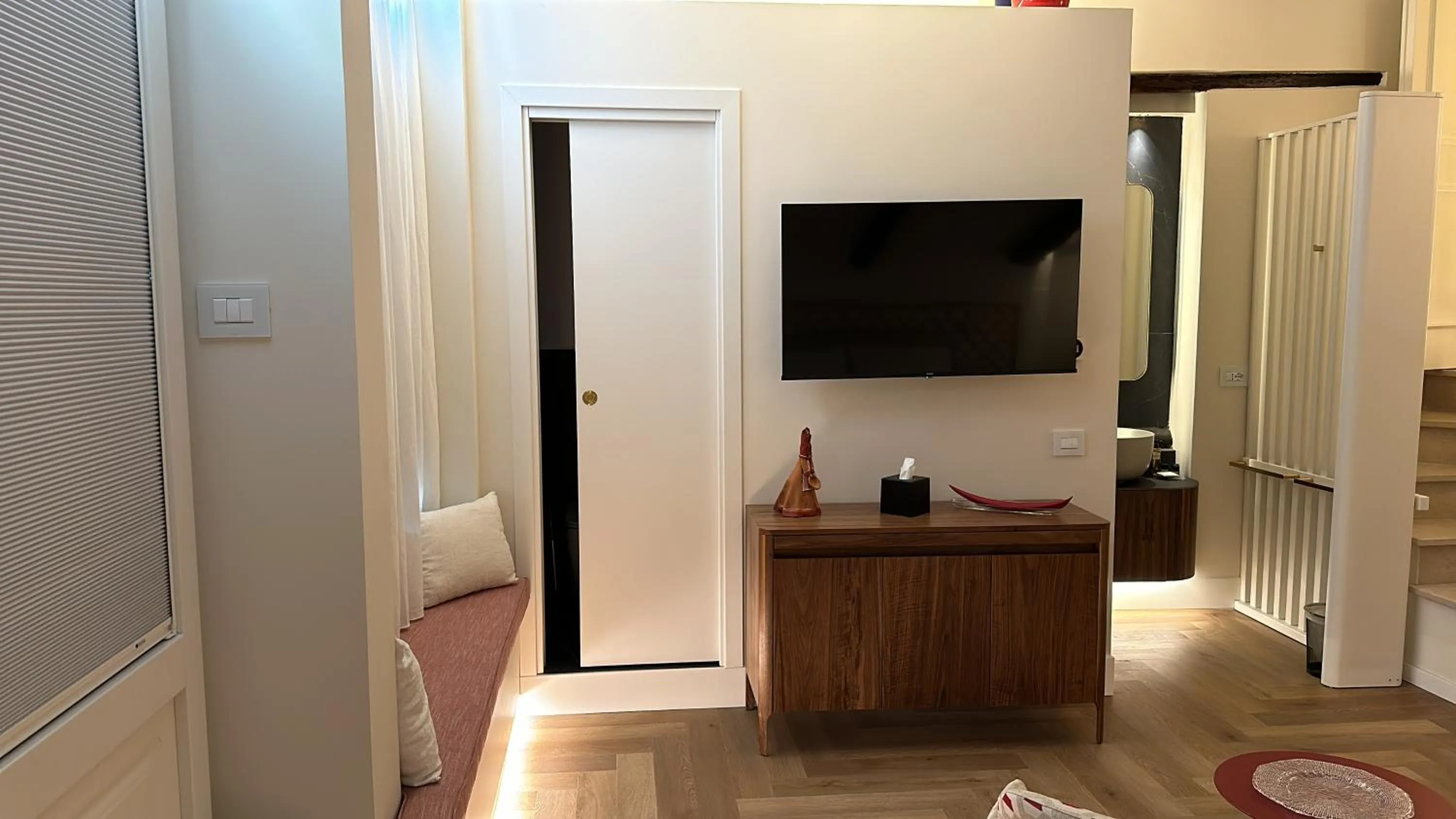 TV and multimedia in La Dolce Vita a Tropea