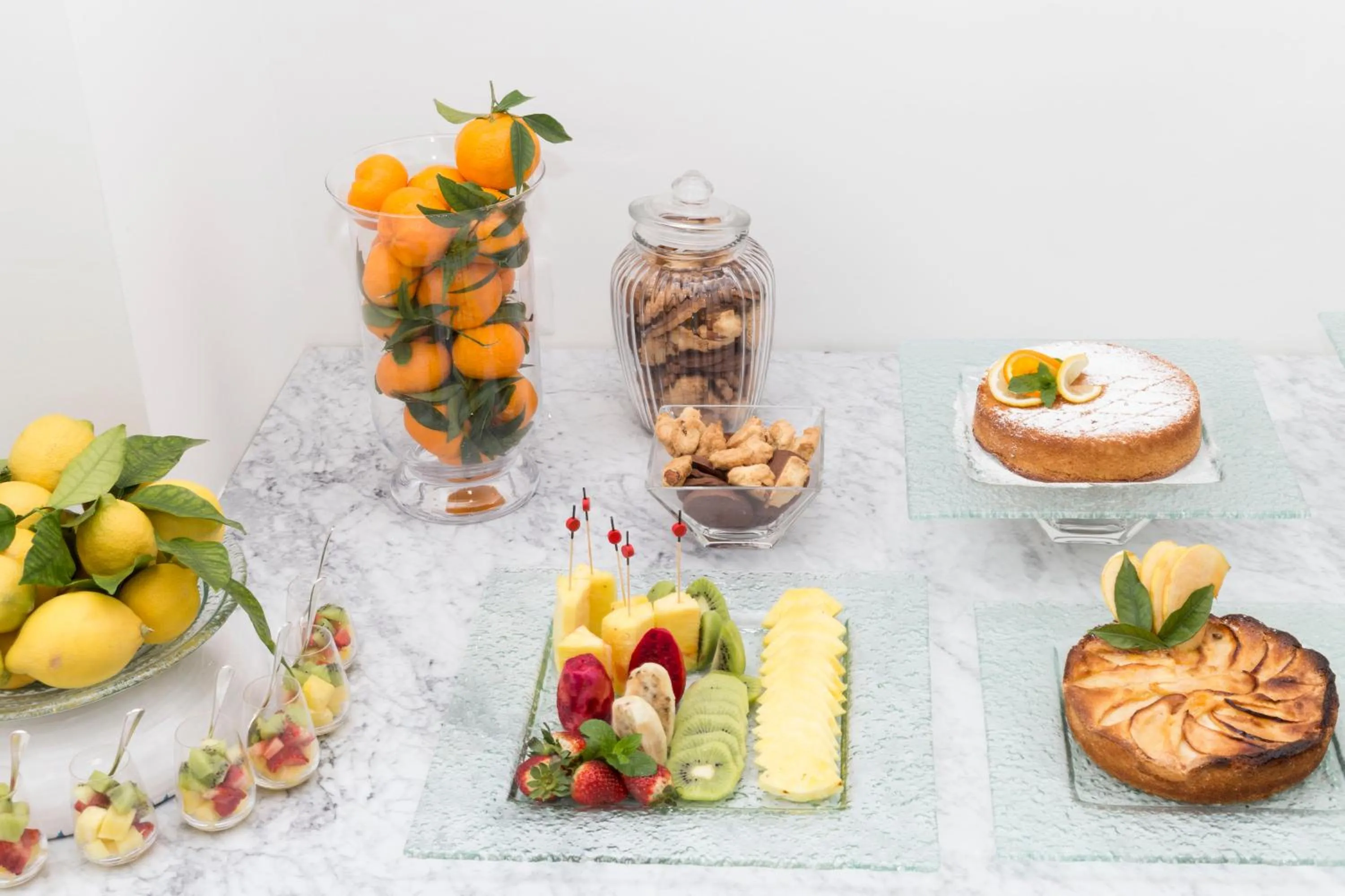 Buffet breakfast in La Dolce Vita a Tropea