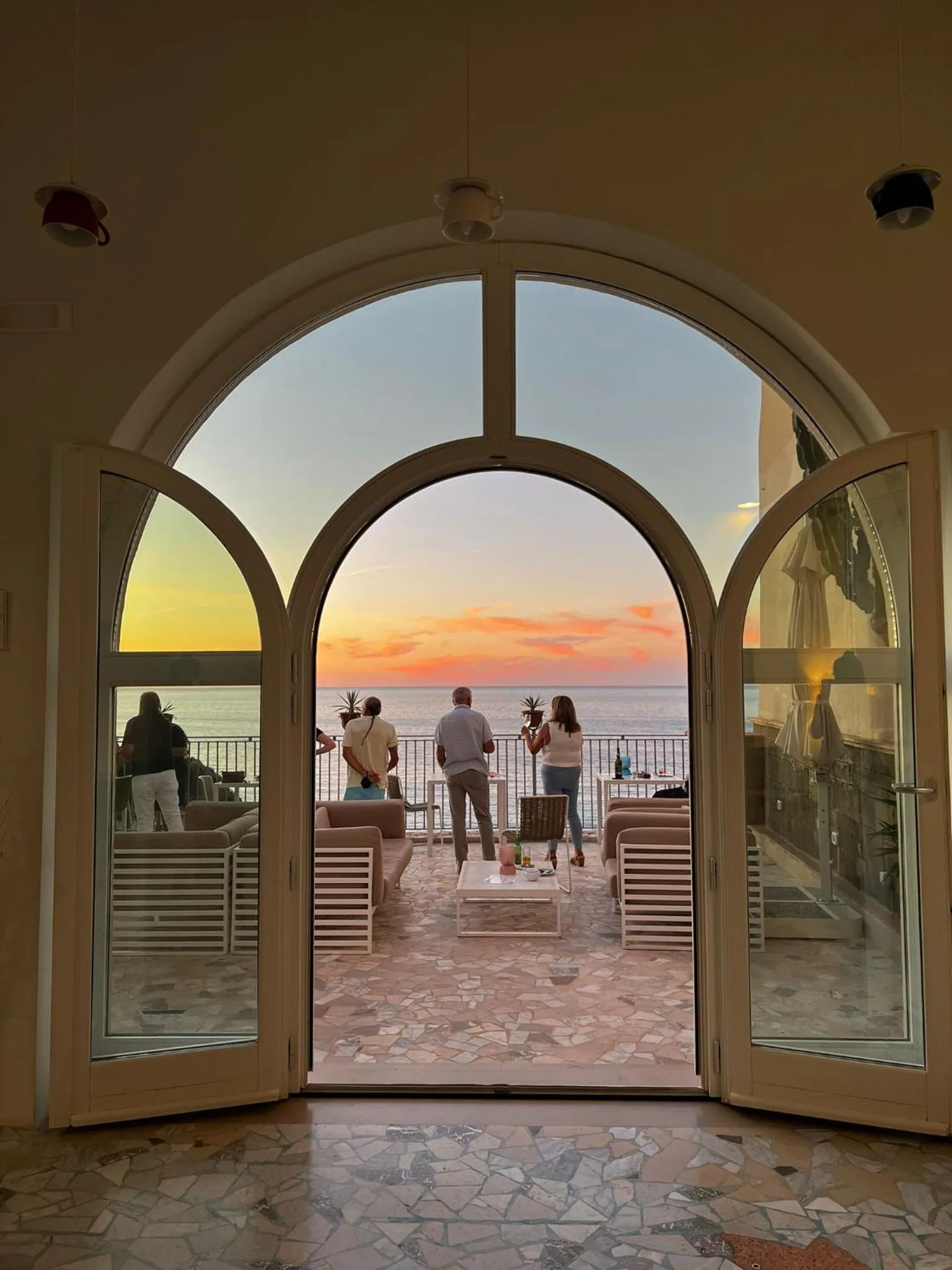 People in La Dolce Vita a Tropea
