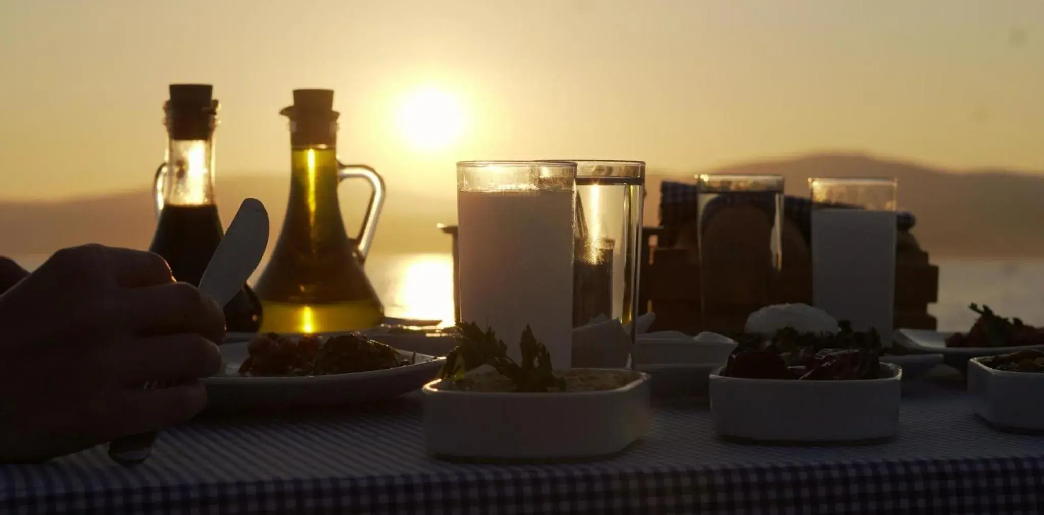 Food and drinks in Maya Bistro Hotel & Beach Food and drinks in Maya Bistro Hotel & Beach