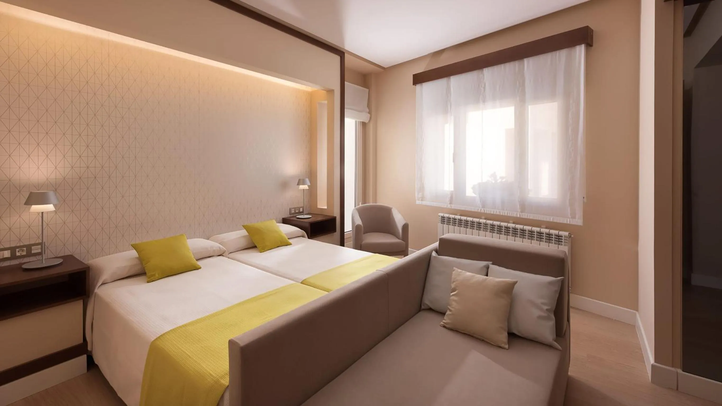 Photo of the whole room, Bed in Quinta Real Granada