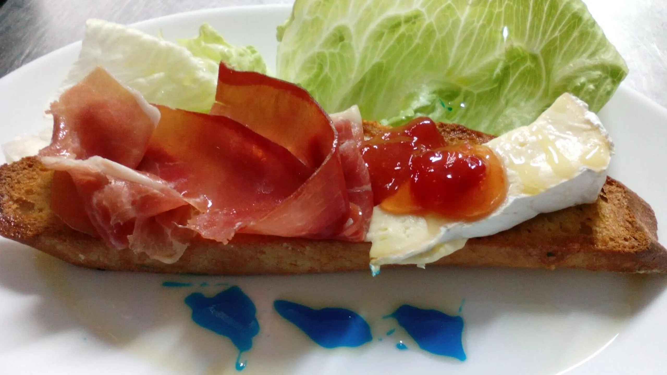 Restaurant/places to eat in Quinta Real Granada