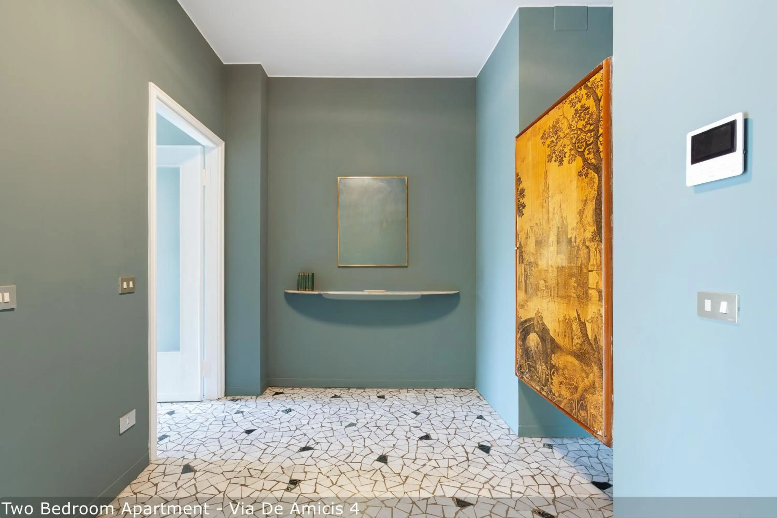 Decorative detail in Brera Apartments in Porta Ticinese