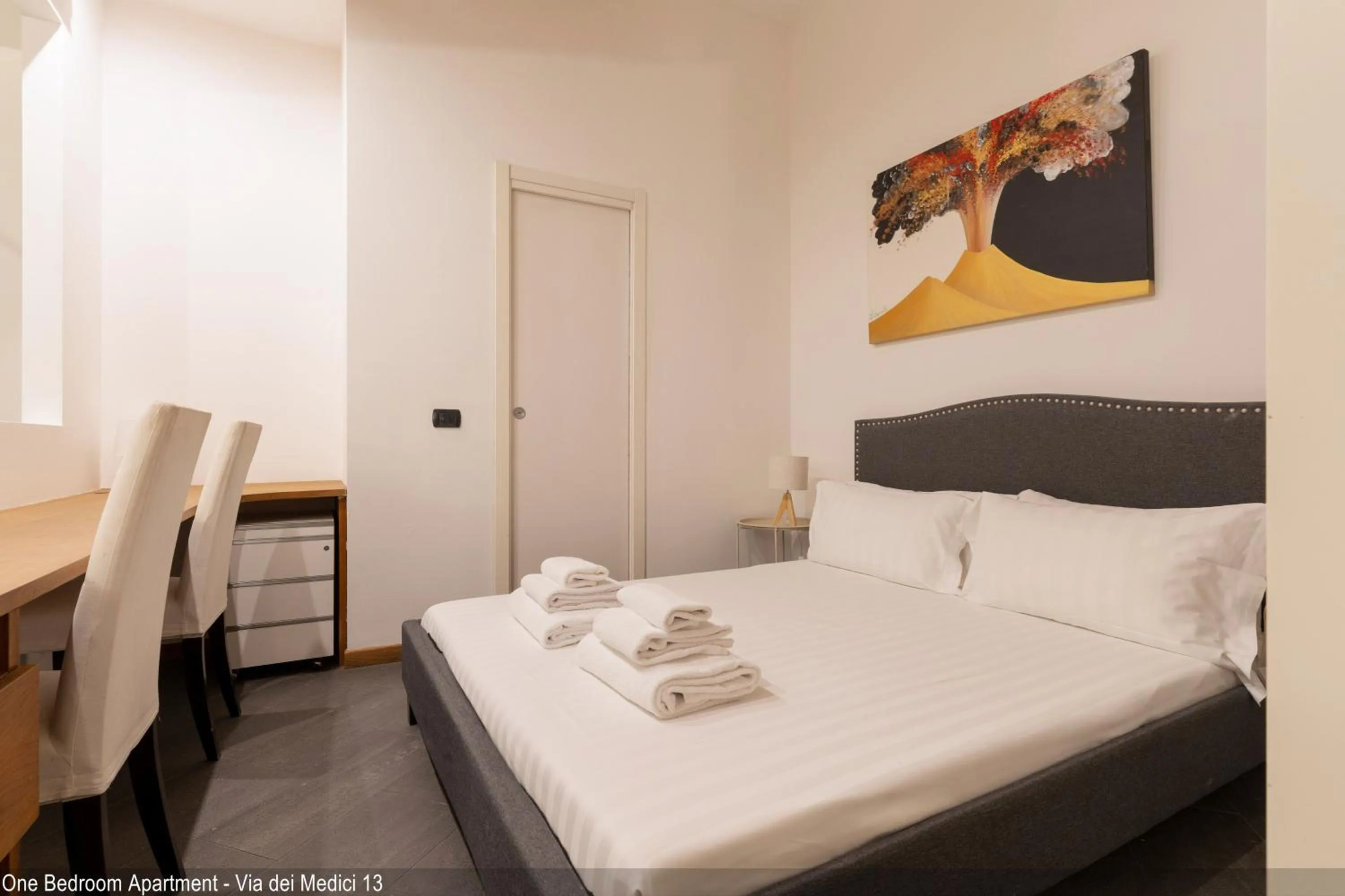 Bed in Brera Apartments in Porta Ticinese