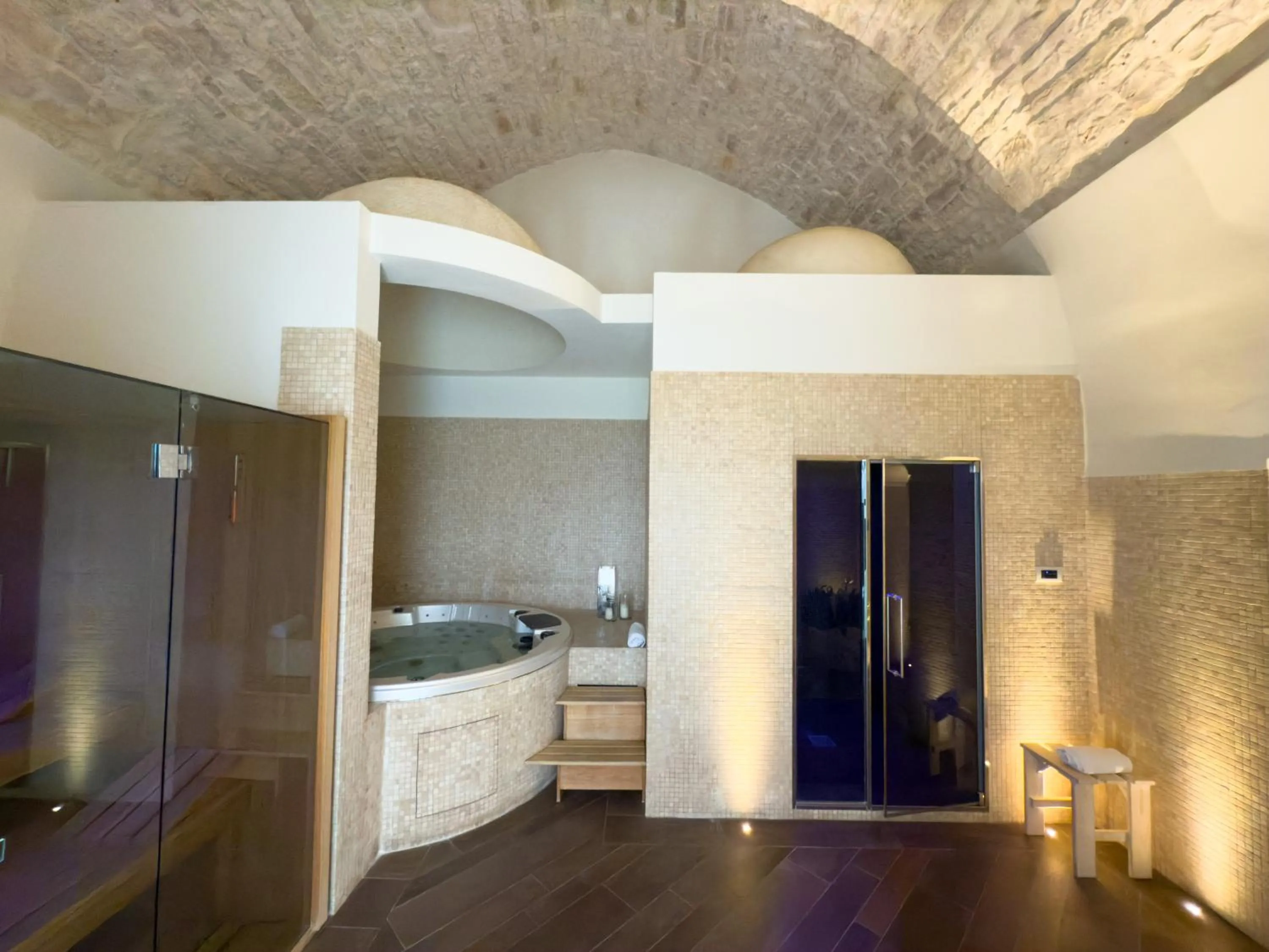 Hot Tub in Relais Il Santissimo