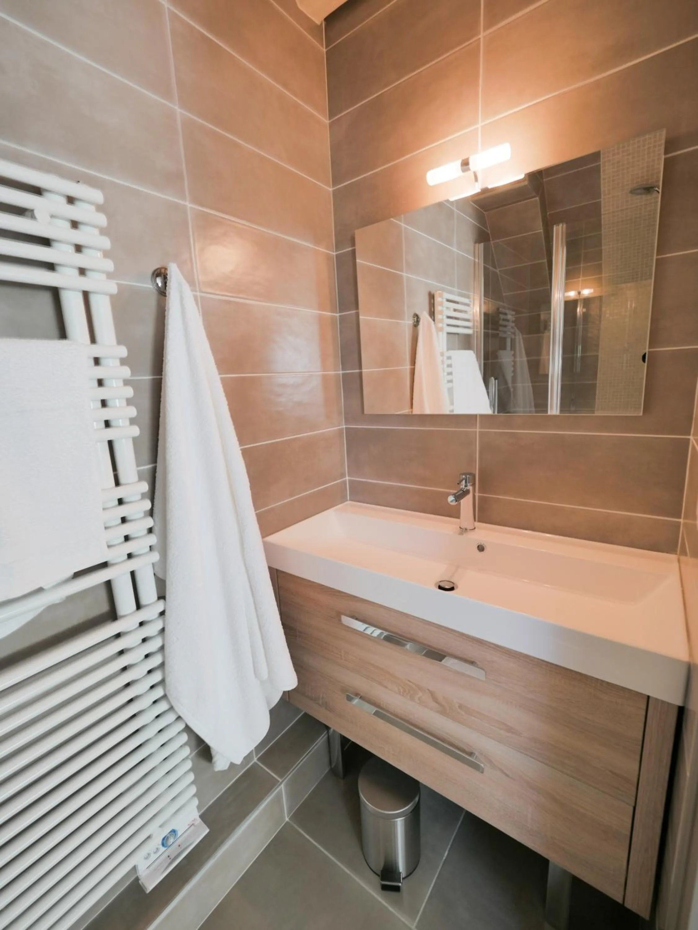 Bathroom in Résidence de Tourisme Central Parc Tours