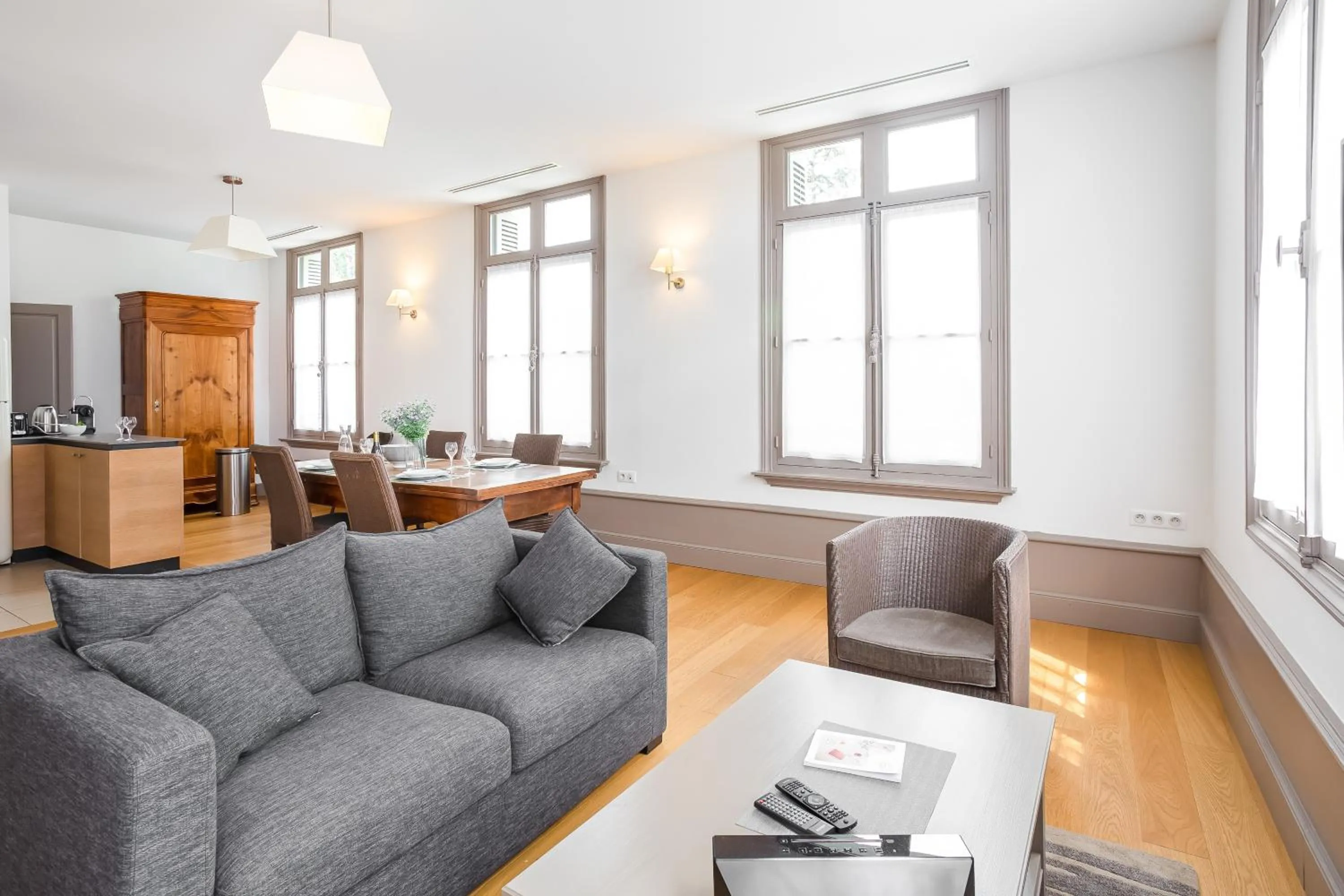 Photo of the whole room in Résidence de Tourisme Central Parc Tours