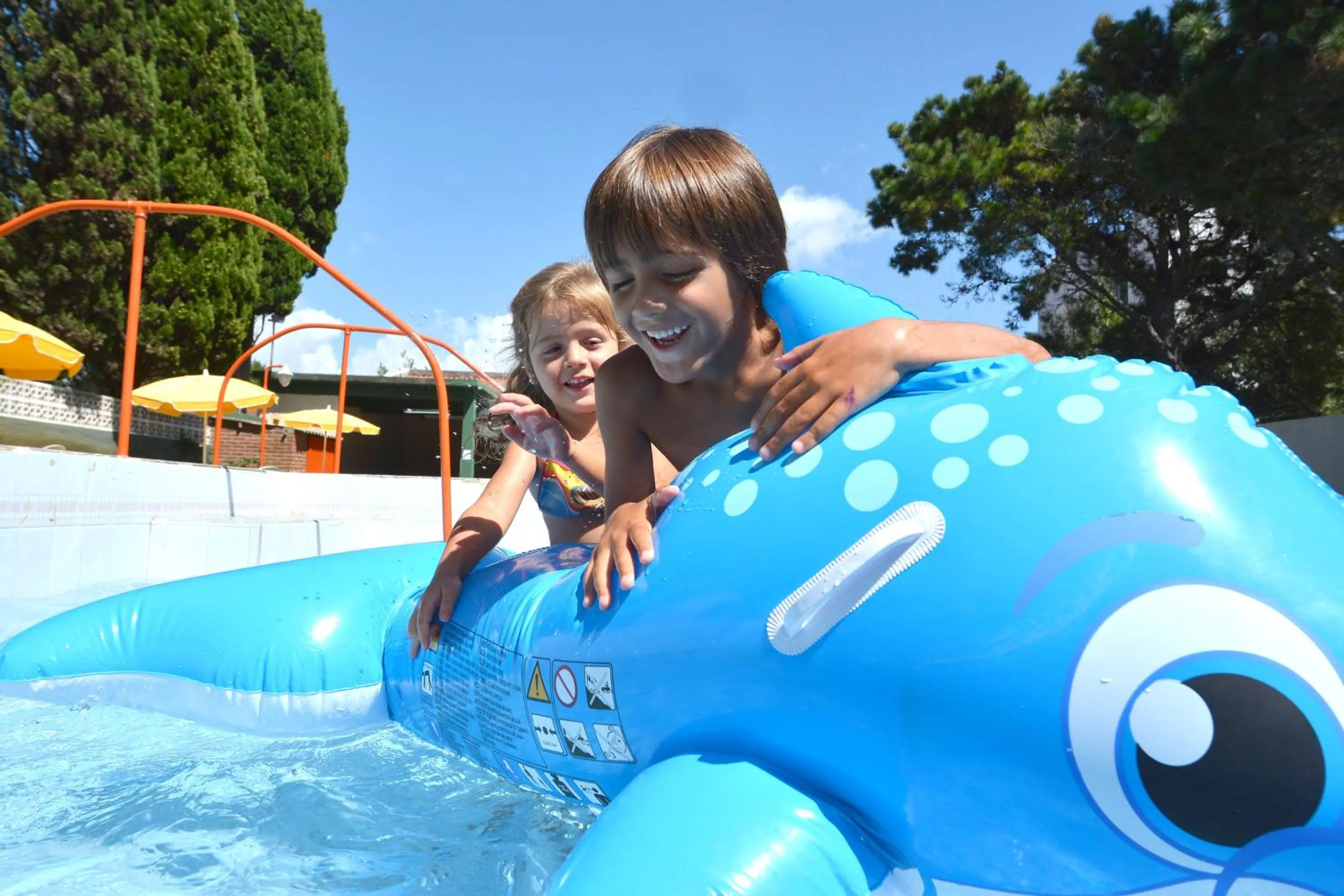 Swimming pool in Hotel Amancay