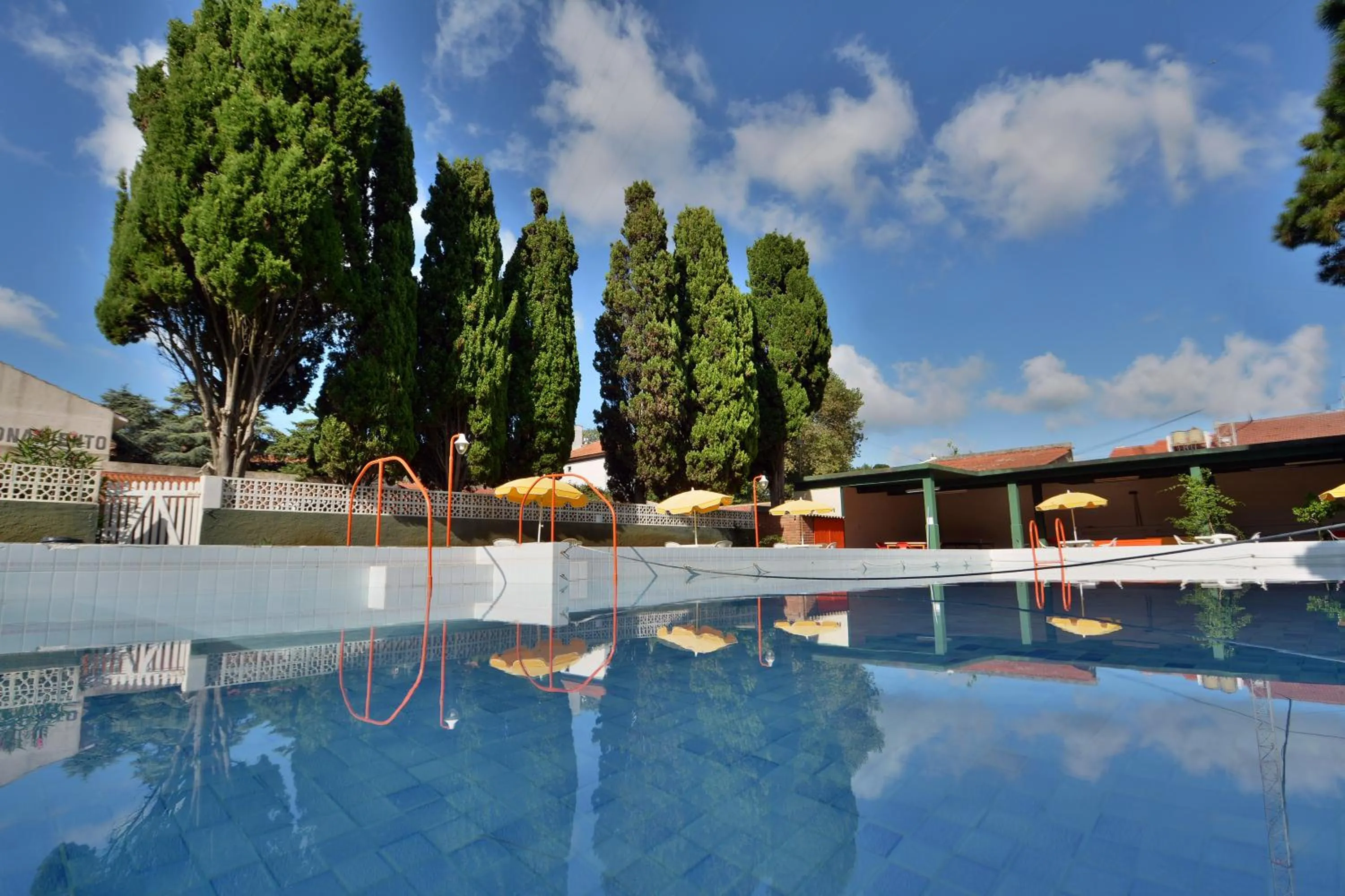 Swimming pool in Hotel Amancay