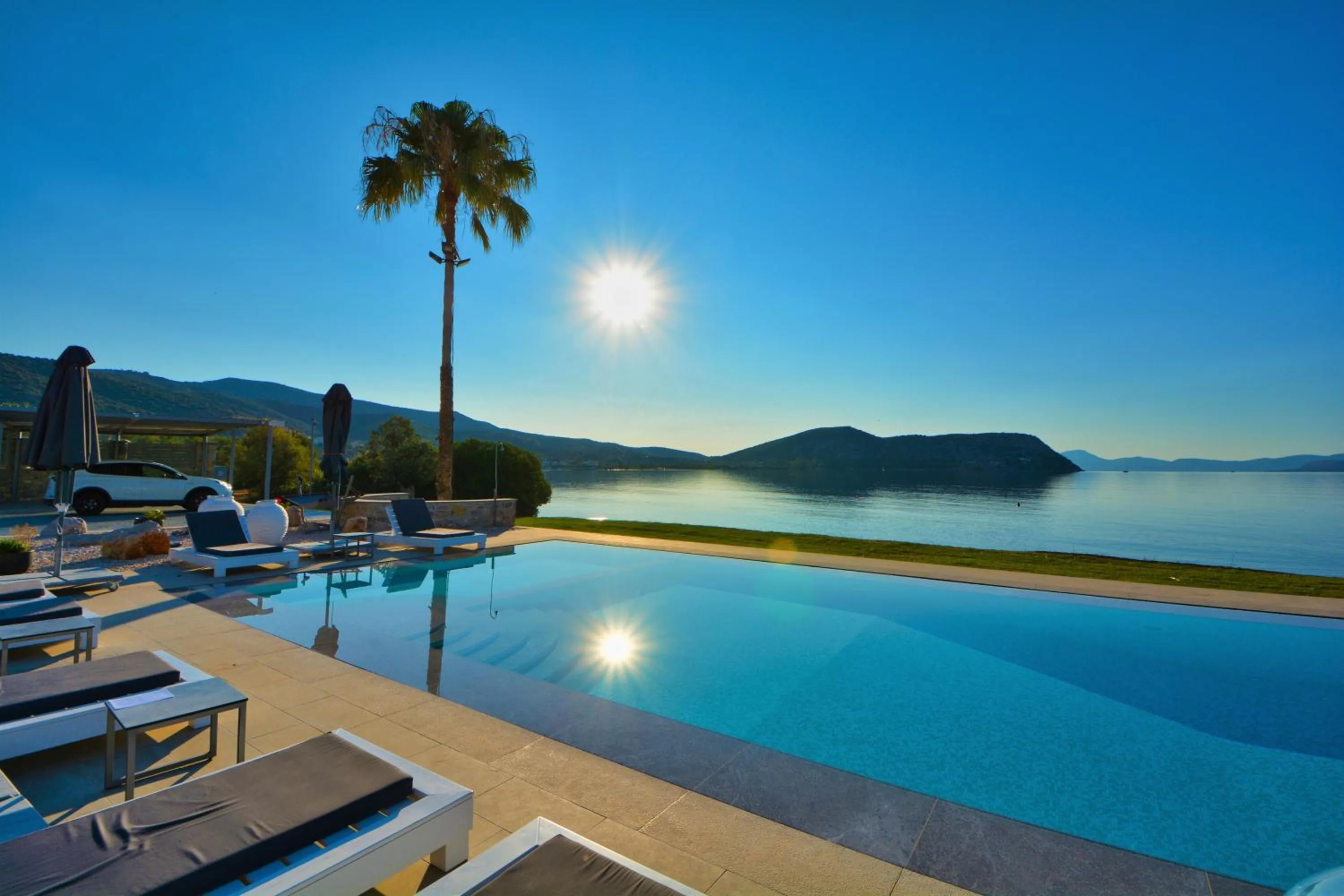 Swimming pool in Dardiza Boutique Hotel