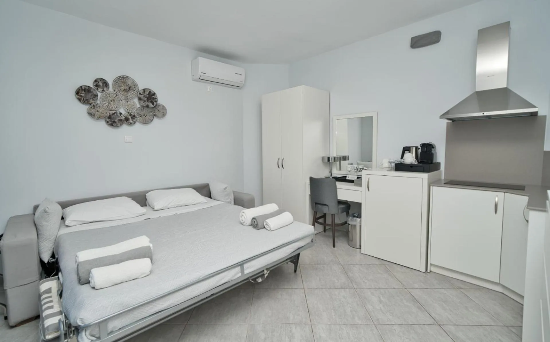 Bed in Dardiza Boutique Hotel