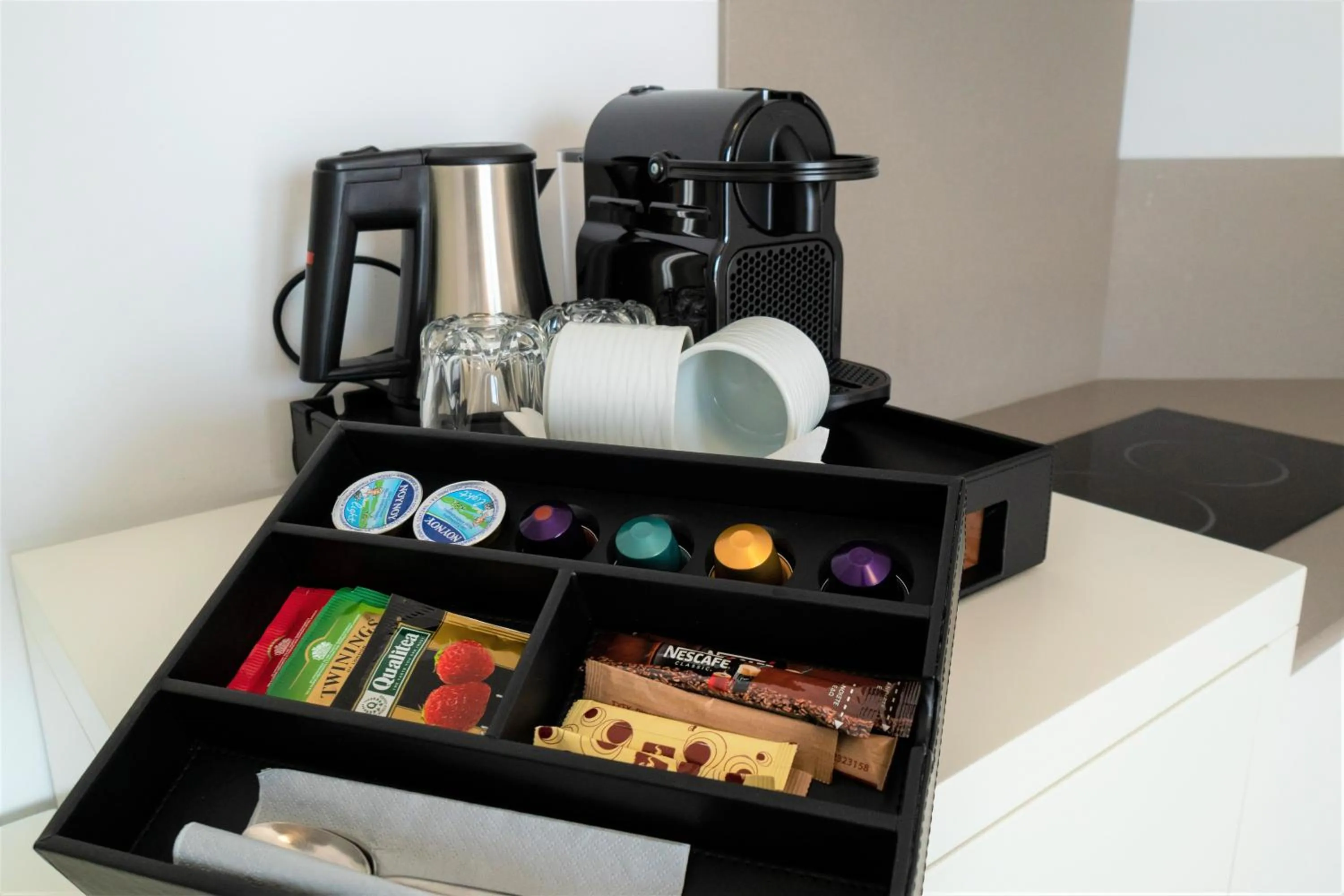 Coffee/tea facilities in Dardiza Boutique Hotel