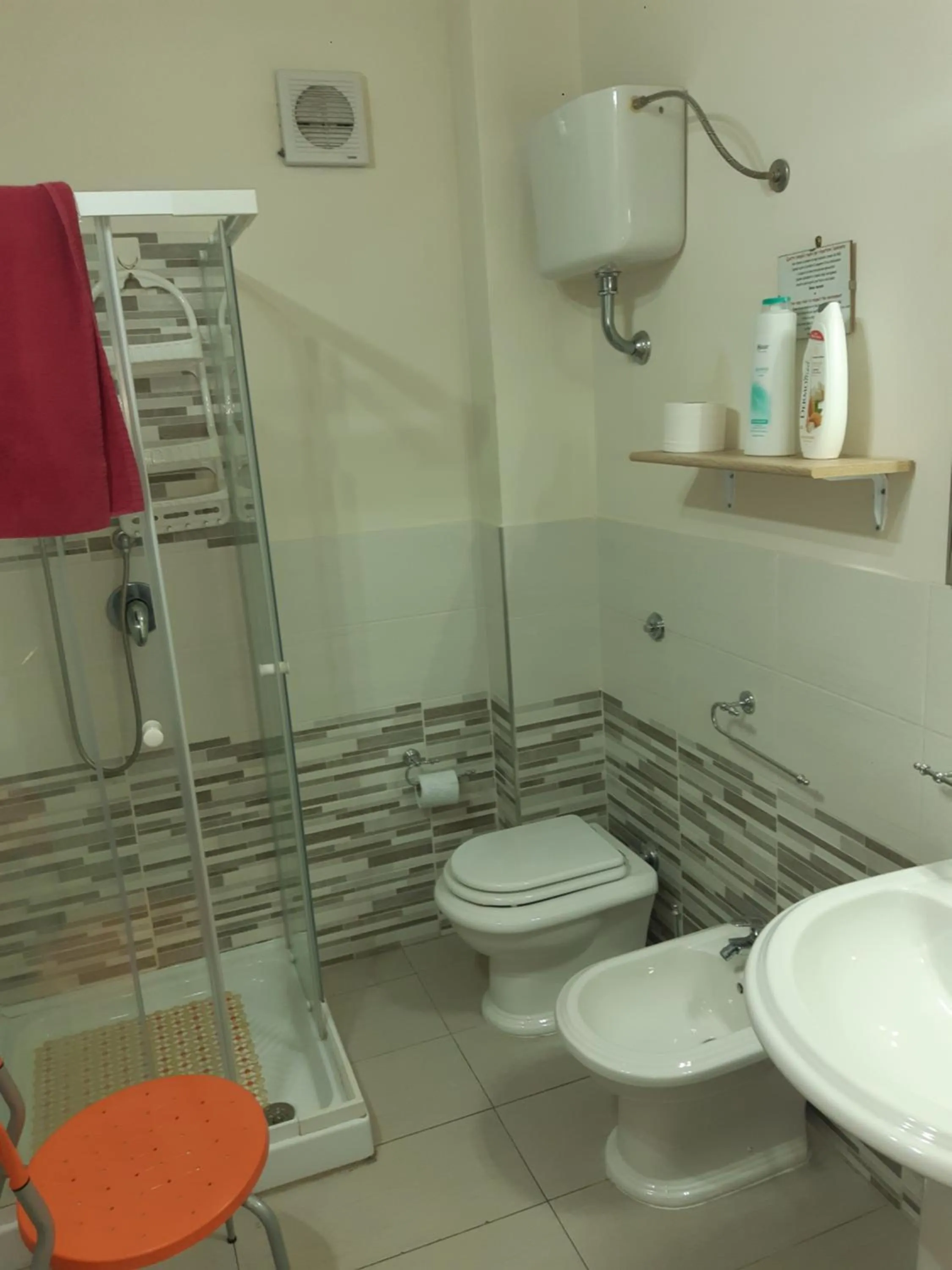 Bathroom in B&B La Colonna