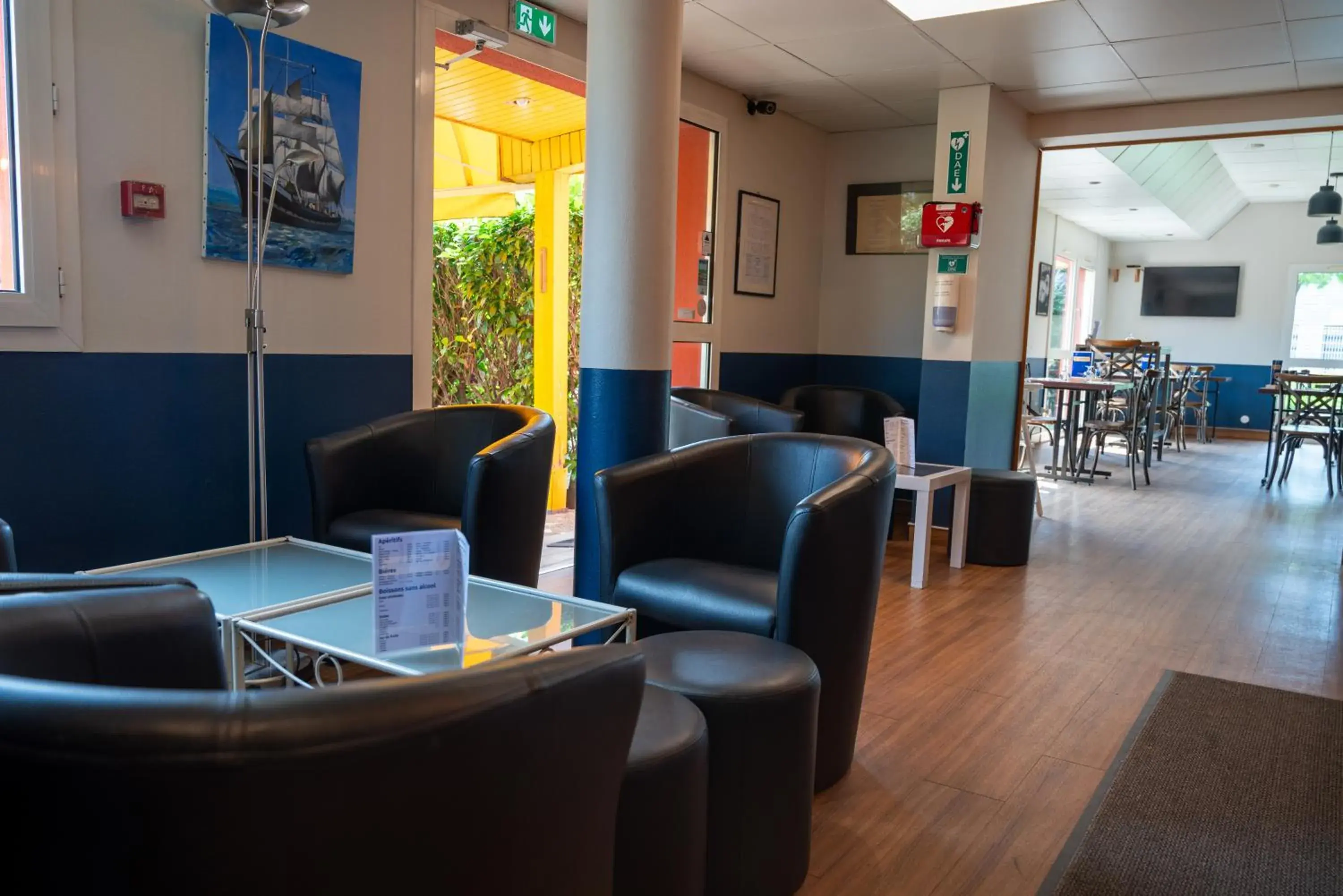 Lobby or reception in Initial by Balladins Lyon Villefranche-sur-Saône Lobby or reception in Initial by Balladins Lyon Villefranche-sur-Saône