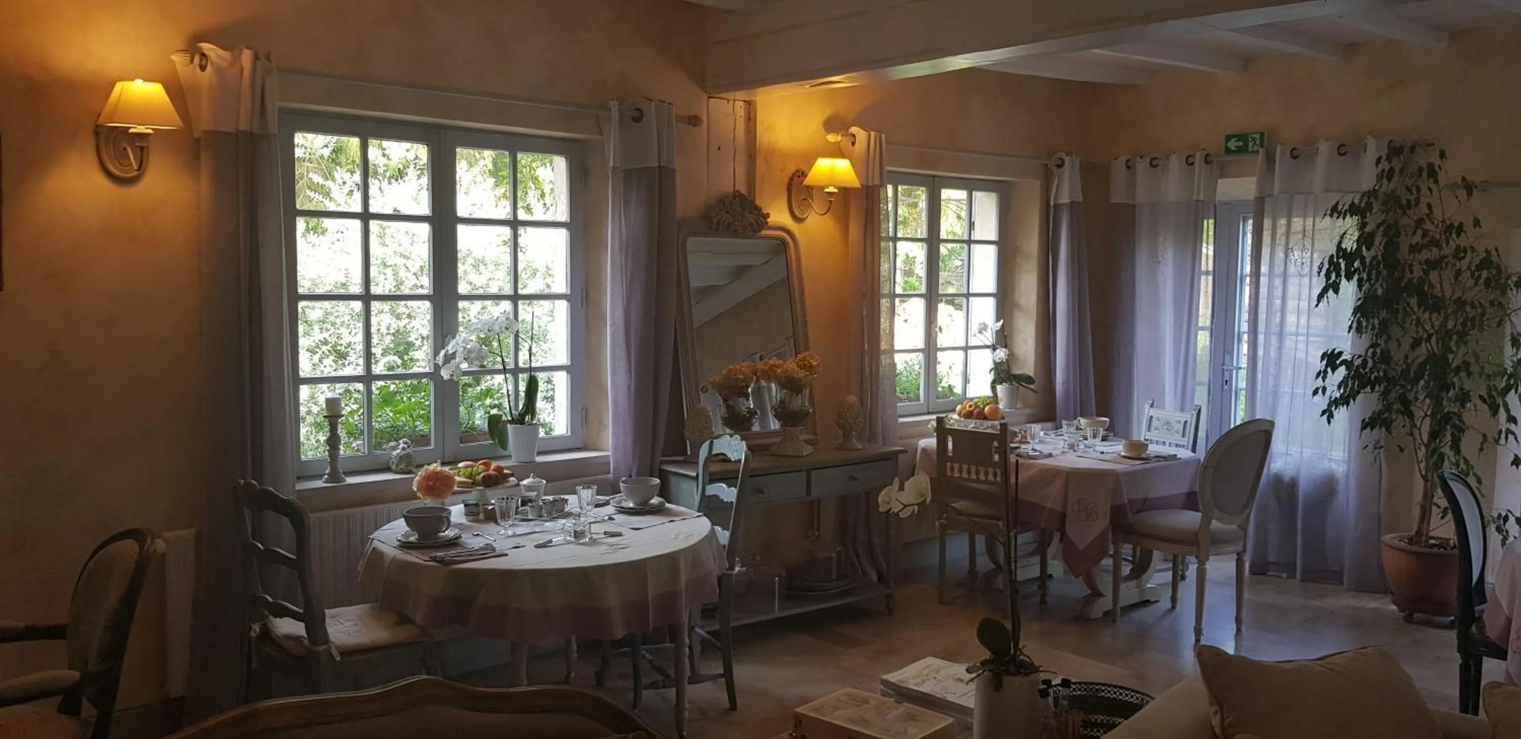 Decorative detail in Le jardin de Saint Jean