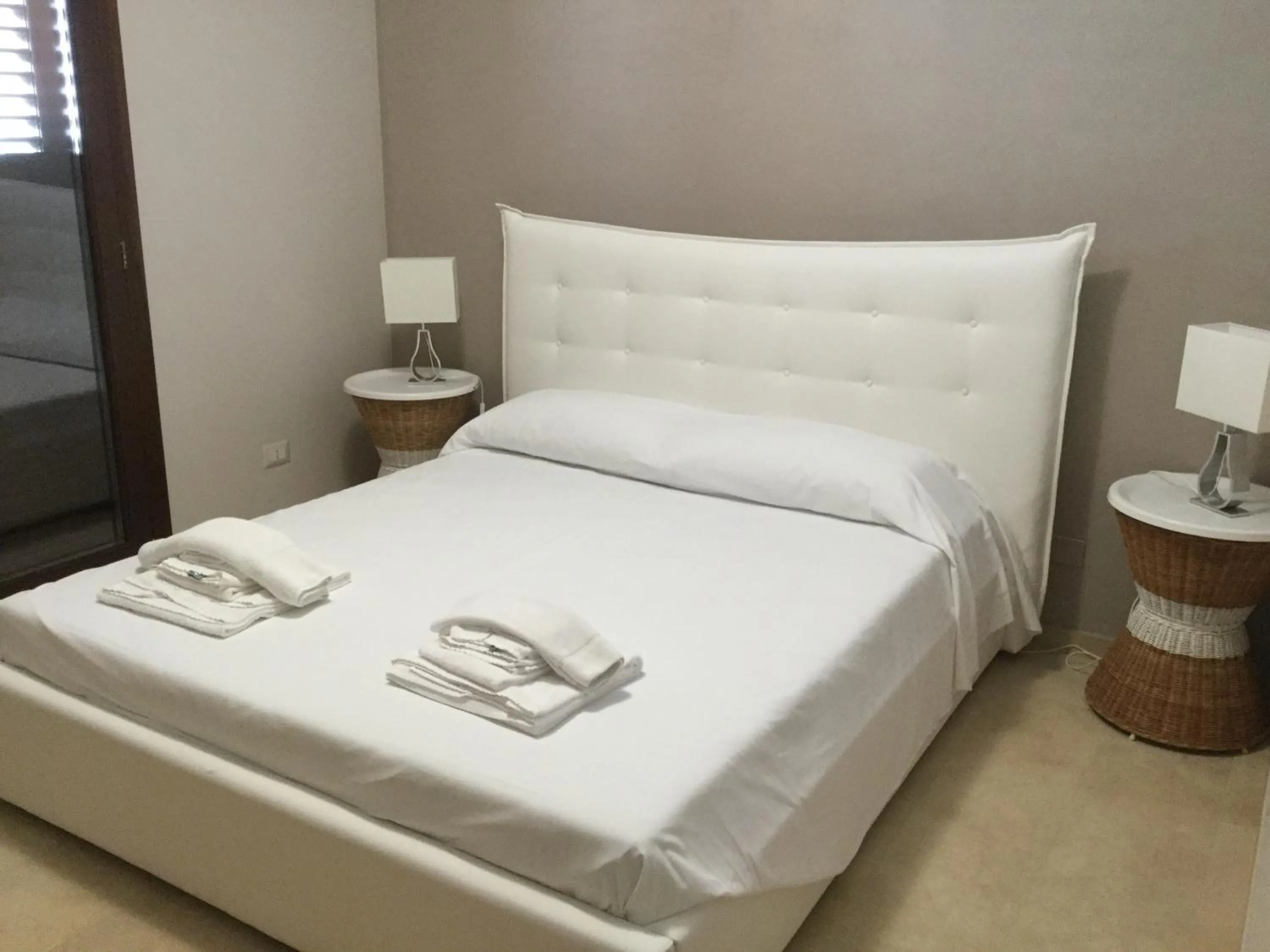 Photo of the whole room, Bed in Marina di Cala del Sole