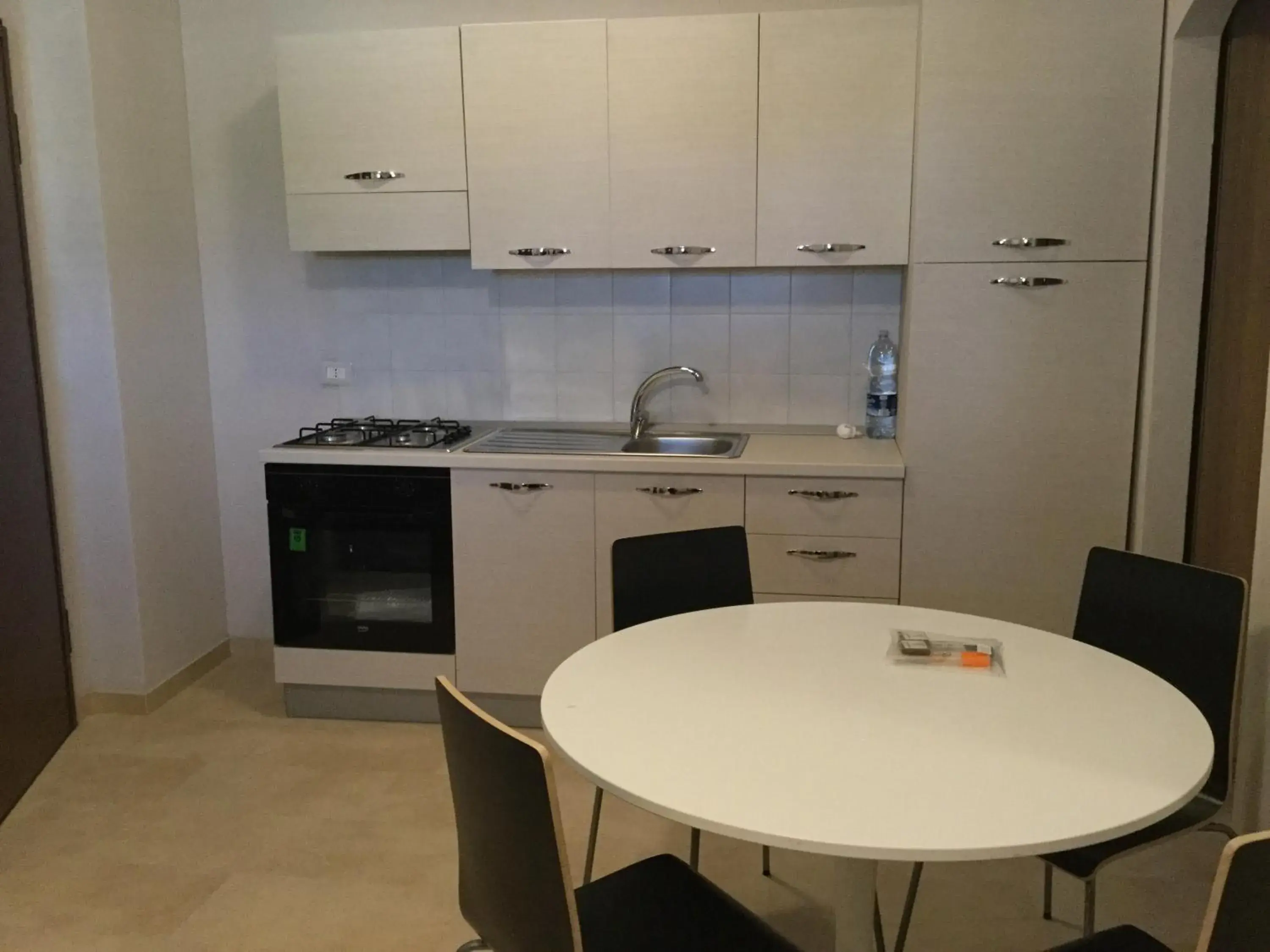 Kitchen or kitchenette, Kitchen/Kitchenette in Marina di Cala del Sole