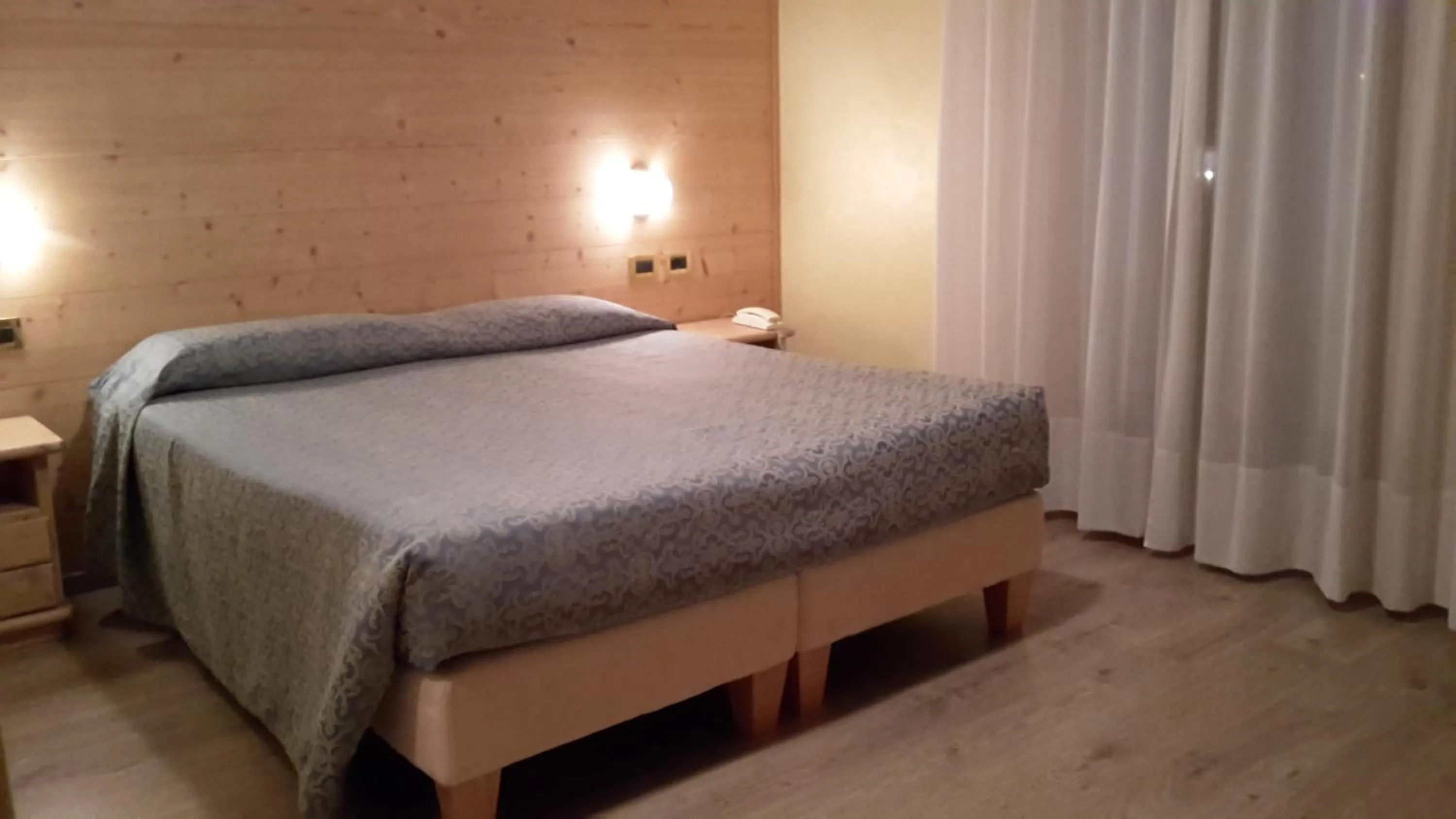 Bedroom in Hotel Mignon