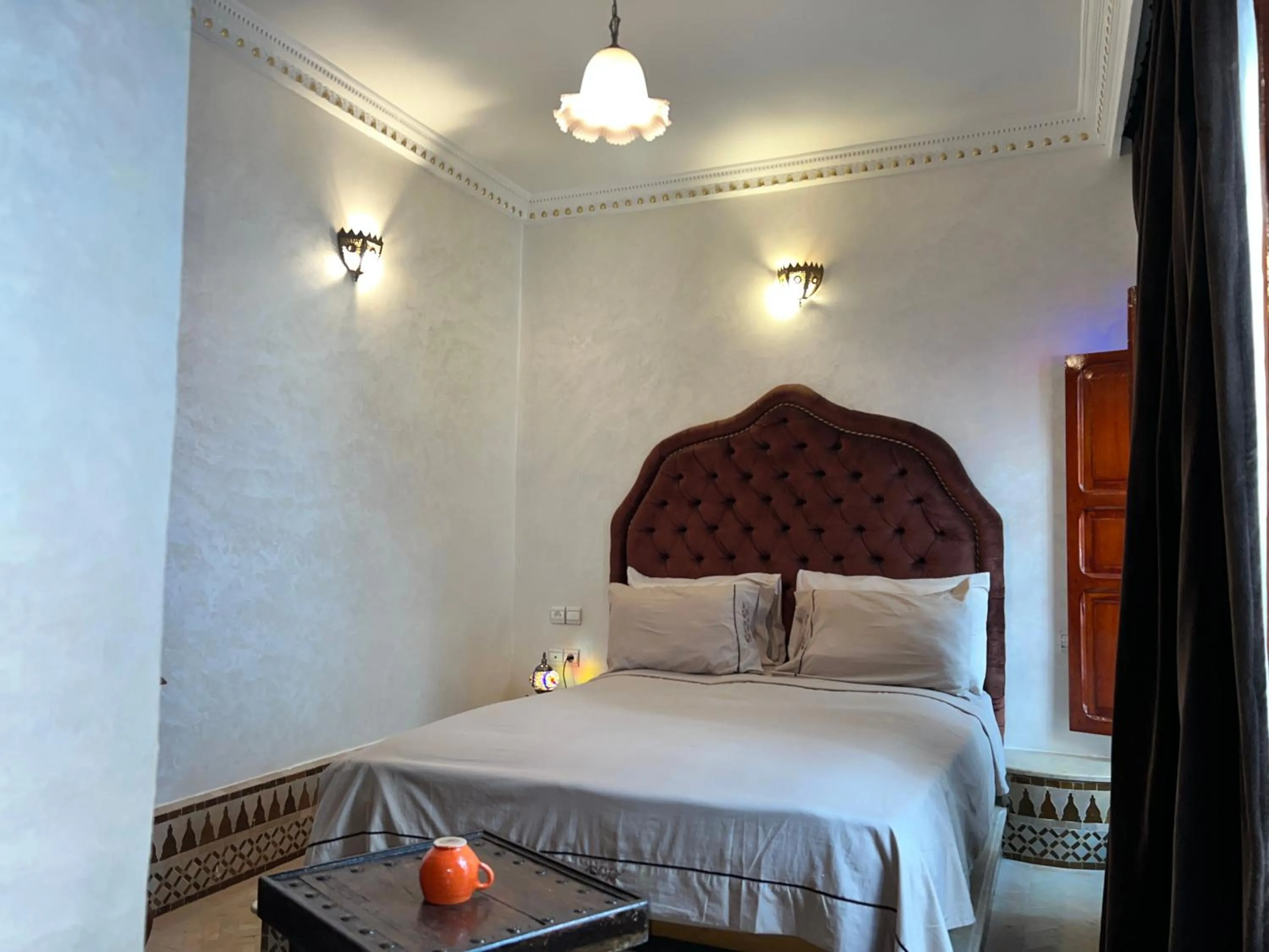 Bed in Fès Riad Scalia Traditional Guesthouse Morocco