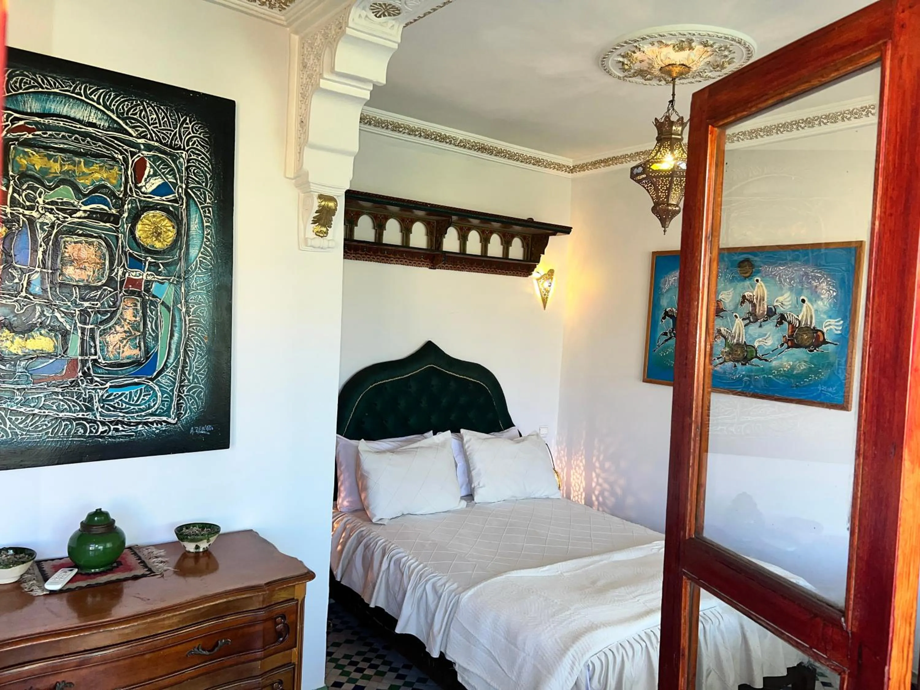 Bed in Fès Riad Scalia Traditional Guesthouse Morocco