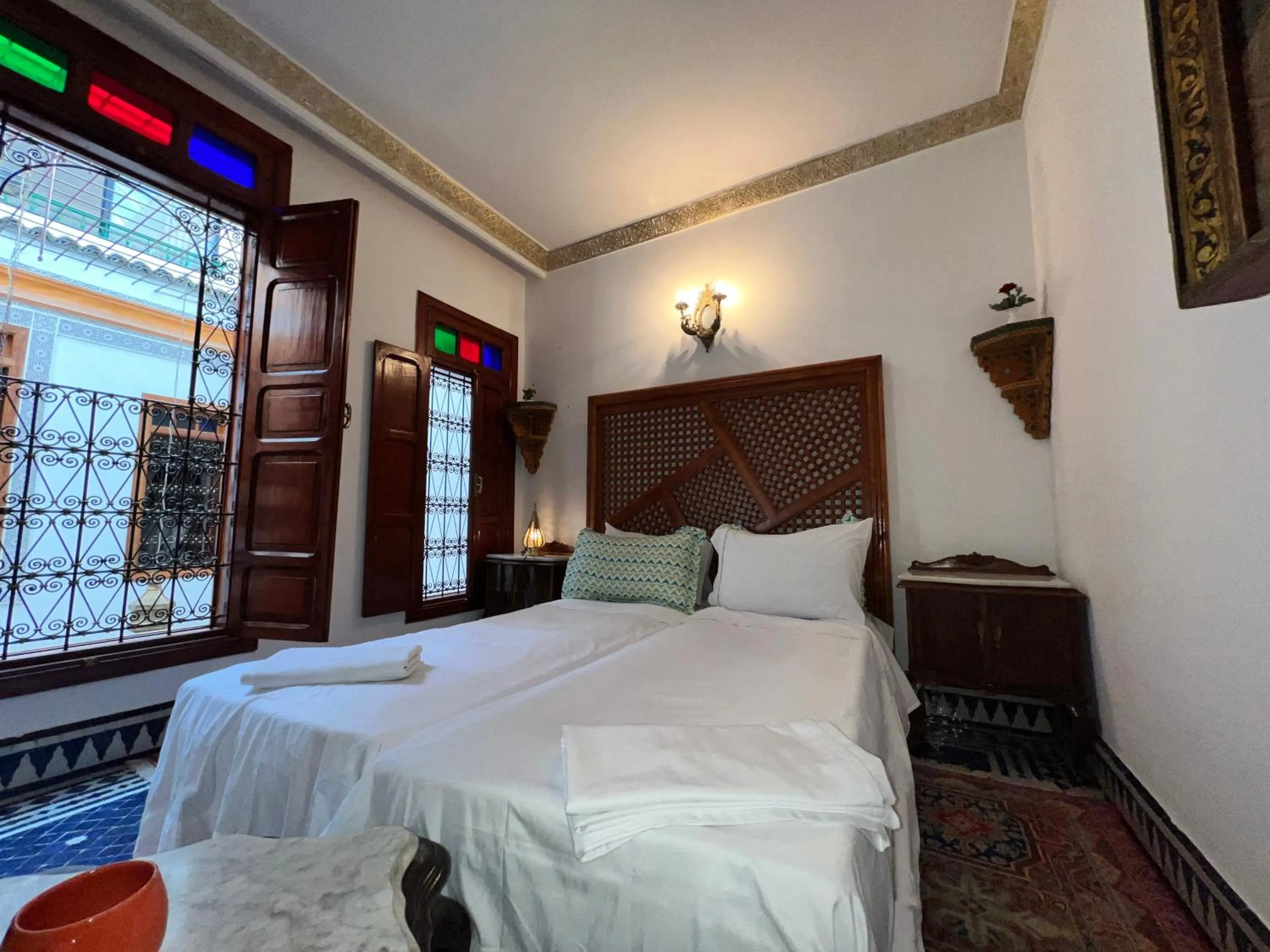 Bed in Fès Riad Scalia Traditional Guesthouse Morocco