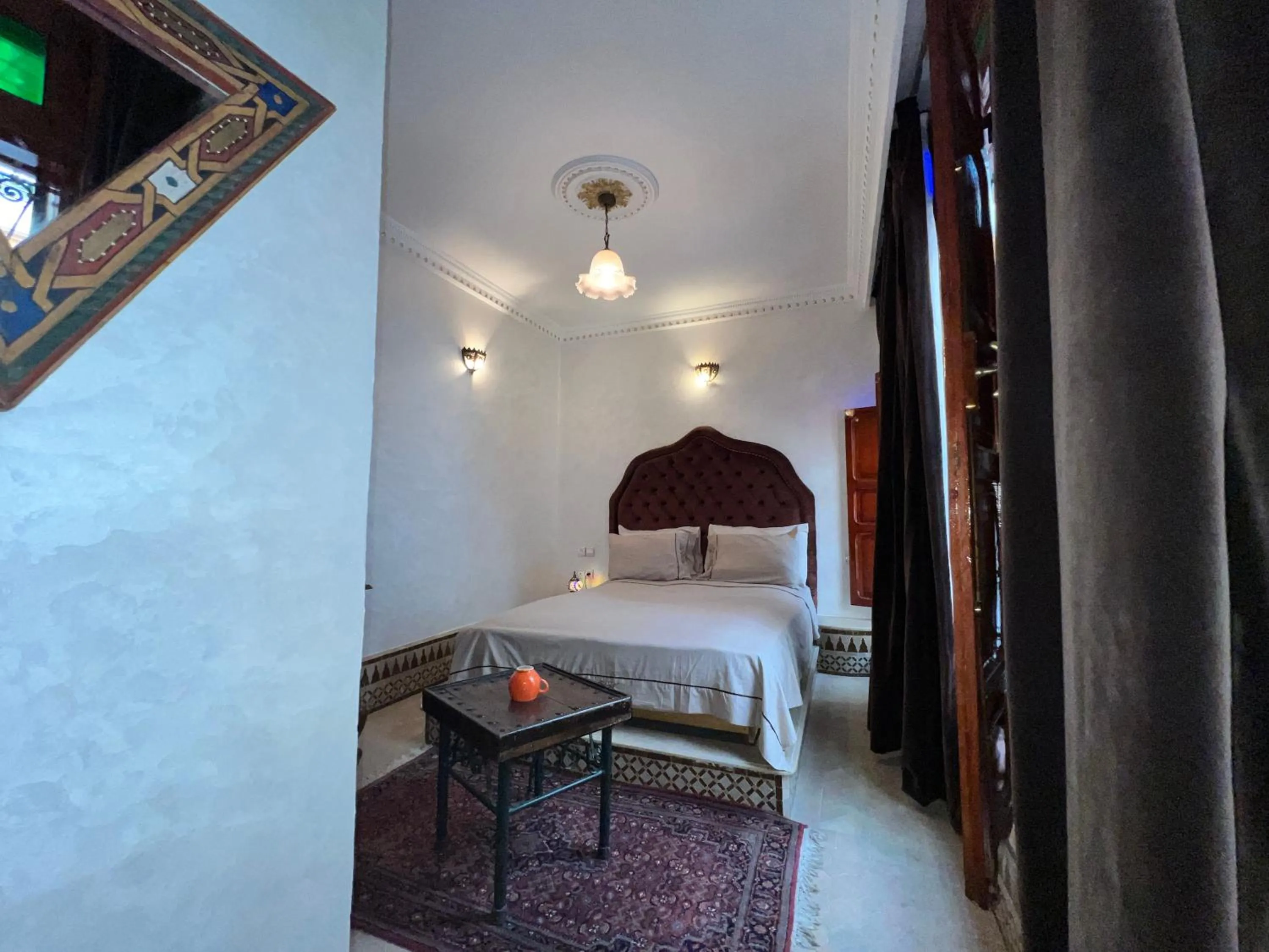 Bed in Fès Riad Scalia Traditional Guesthouse Morocco