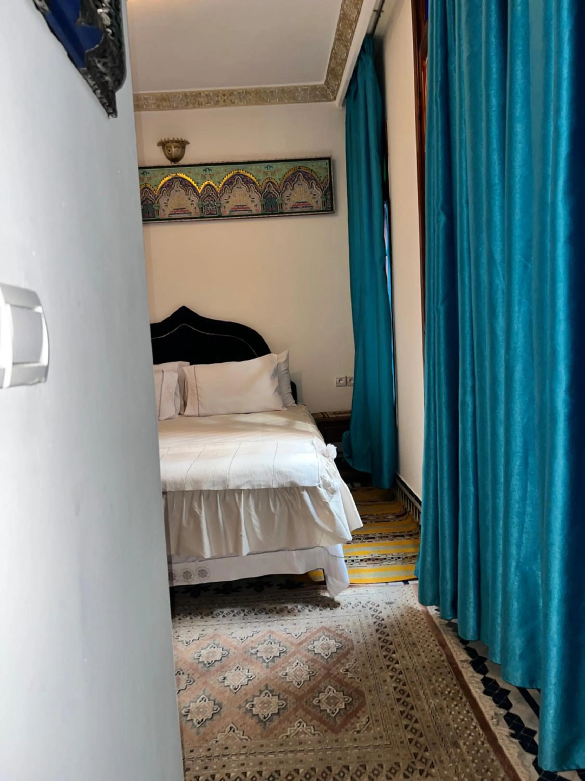 Bed in Fès Riad Scalia Traditional Guesthouse Morocco