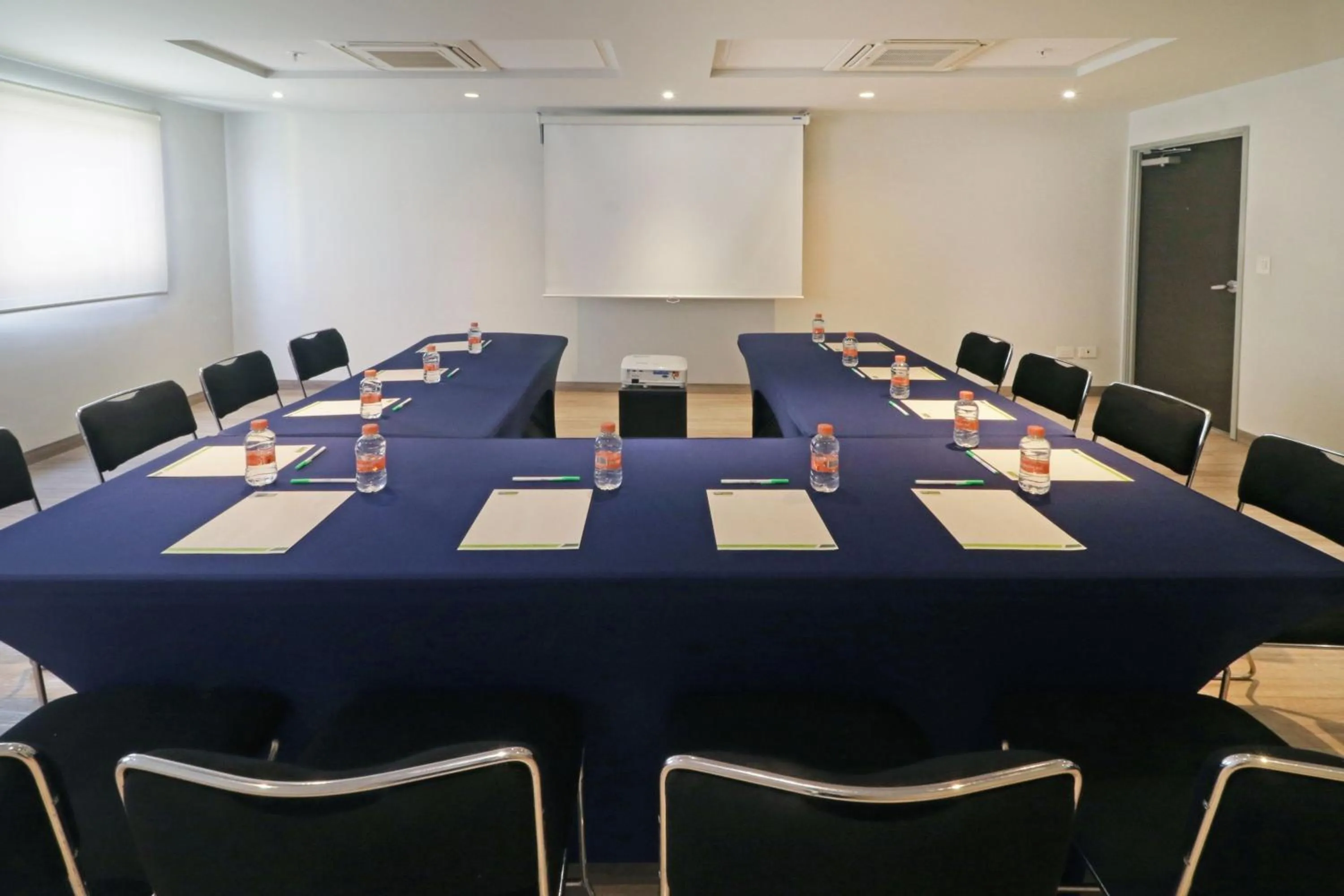 Meeting/conference room in City Express Junior by Marriott Merida Altabrisa