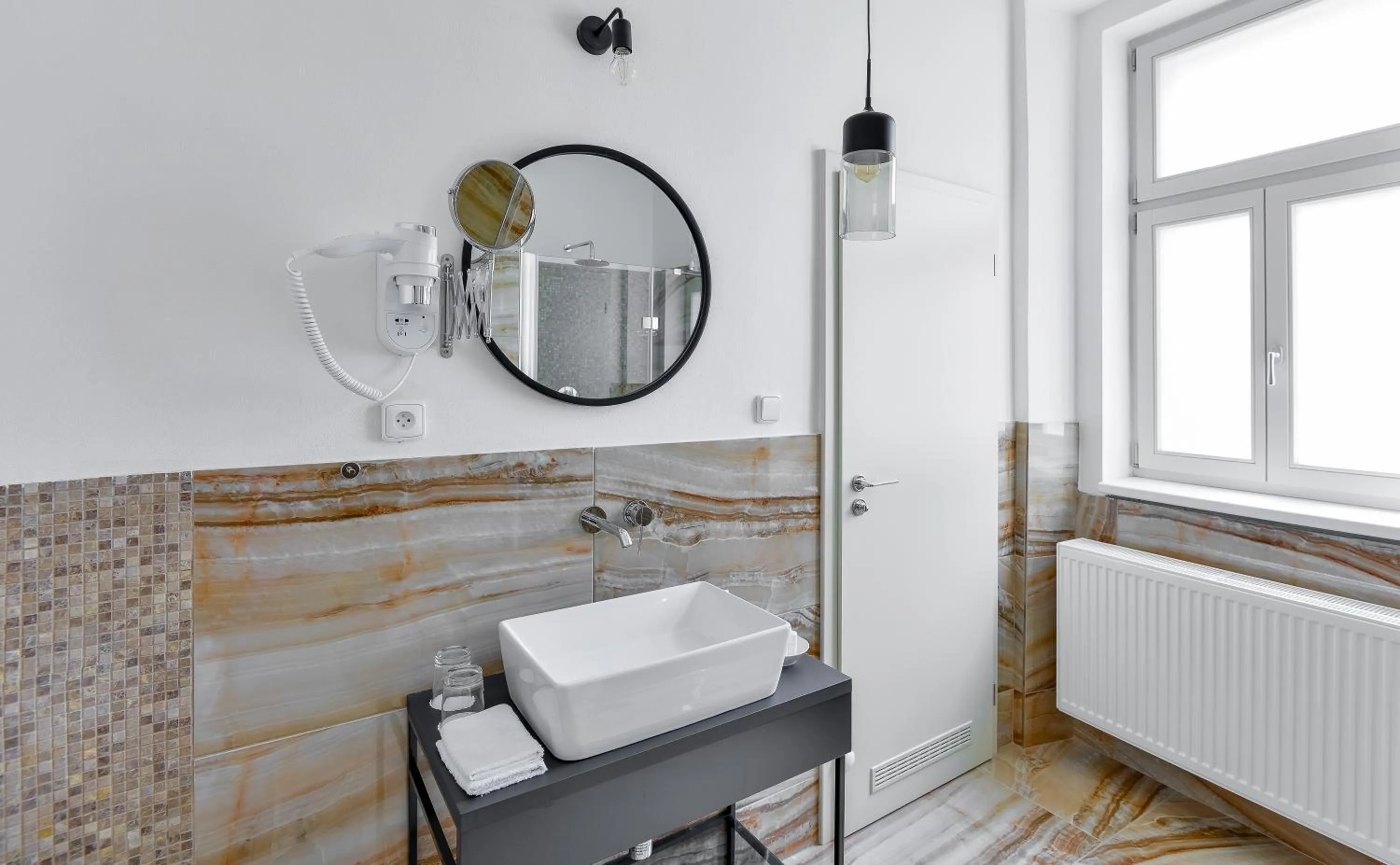 Bathroom in Hotel Garden Court