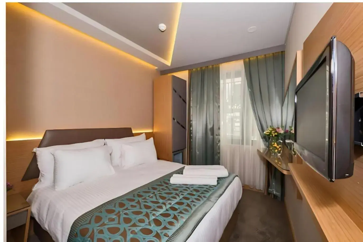 Bed in Hotel Genova Istanbul Old City Bed in Hotel Genova Istanbul Old City