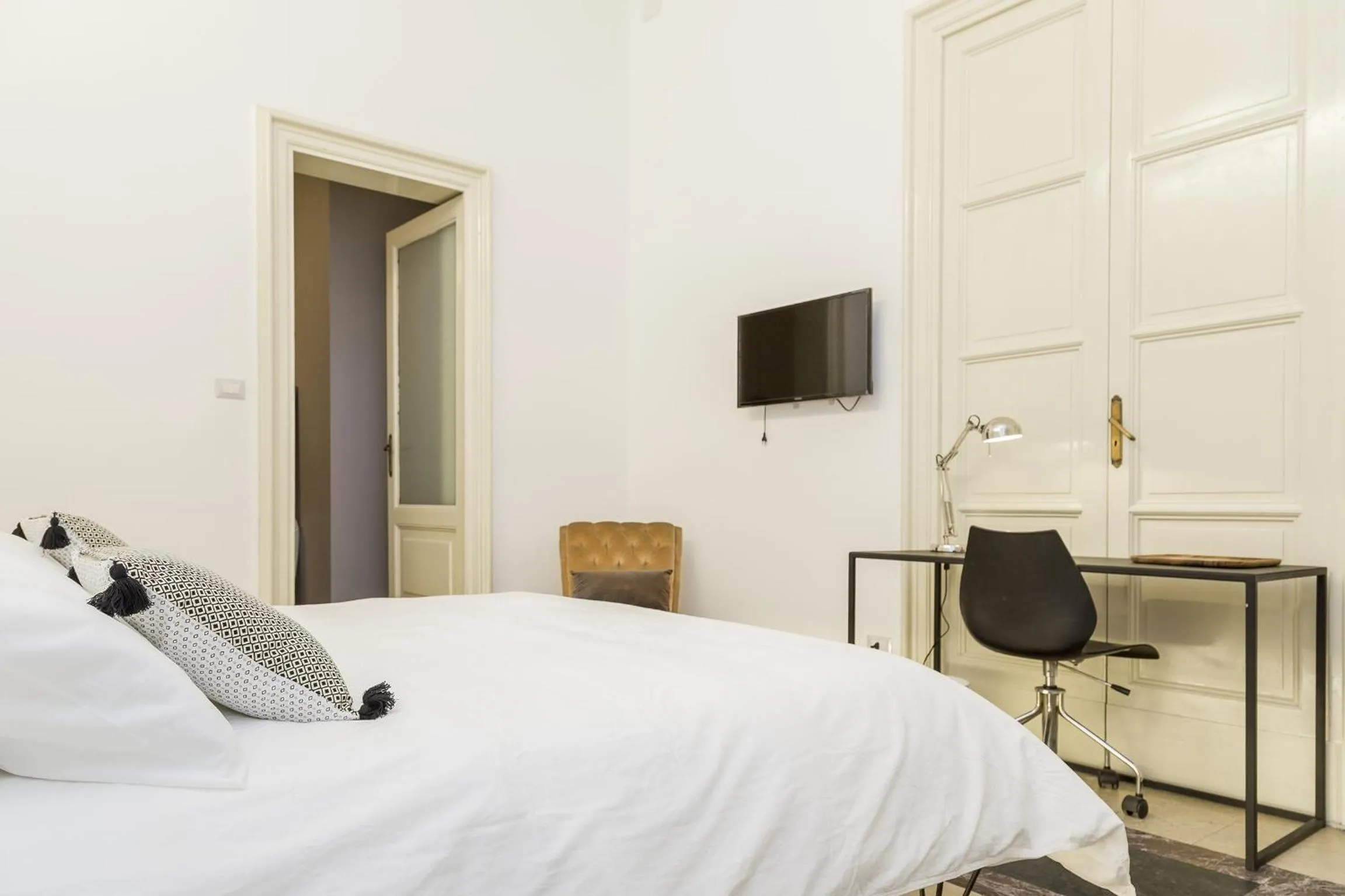 Bedroom, Bed in B&B 4 ELEMENTI CATANIA