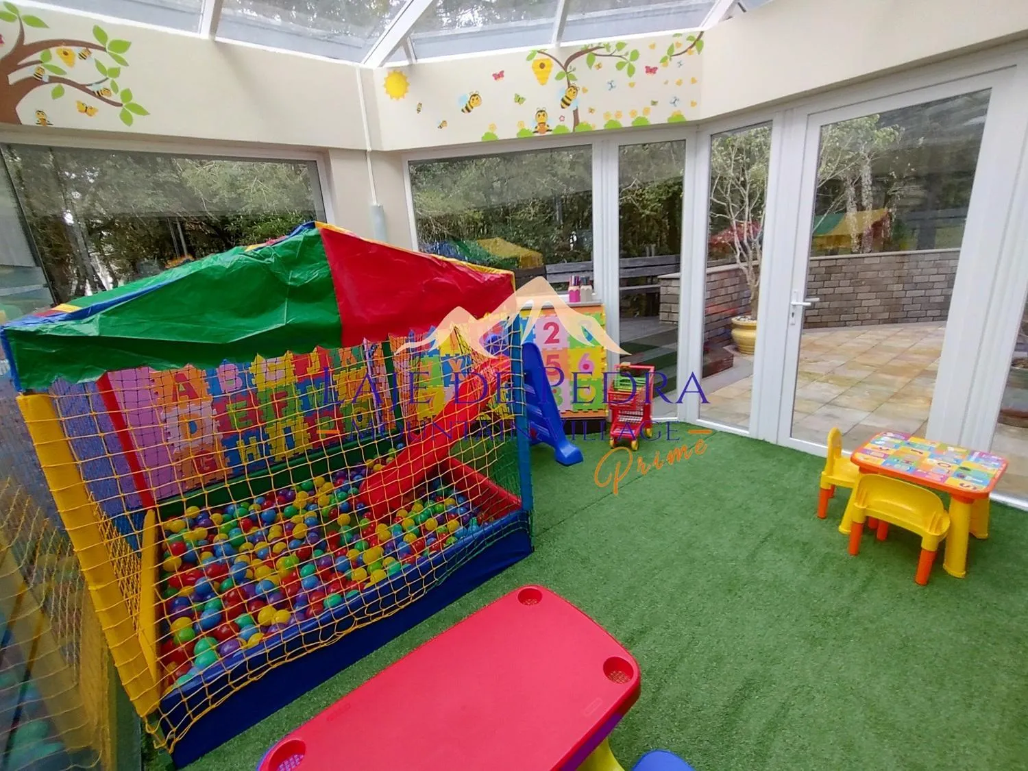 Kids's club in Laje de Pedra Mountain VillagePrime