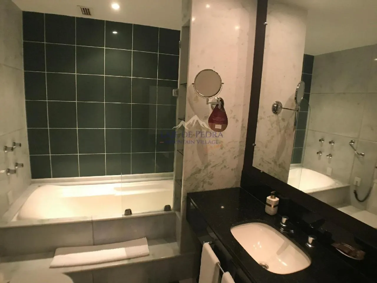 Shower in Laje de Pedra Mountain VillagePrime