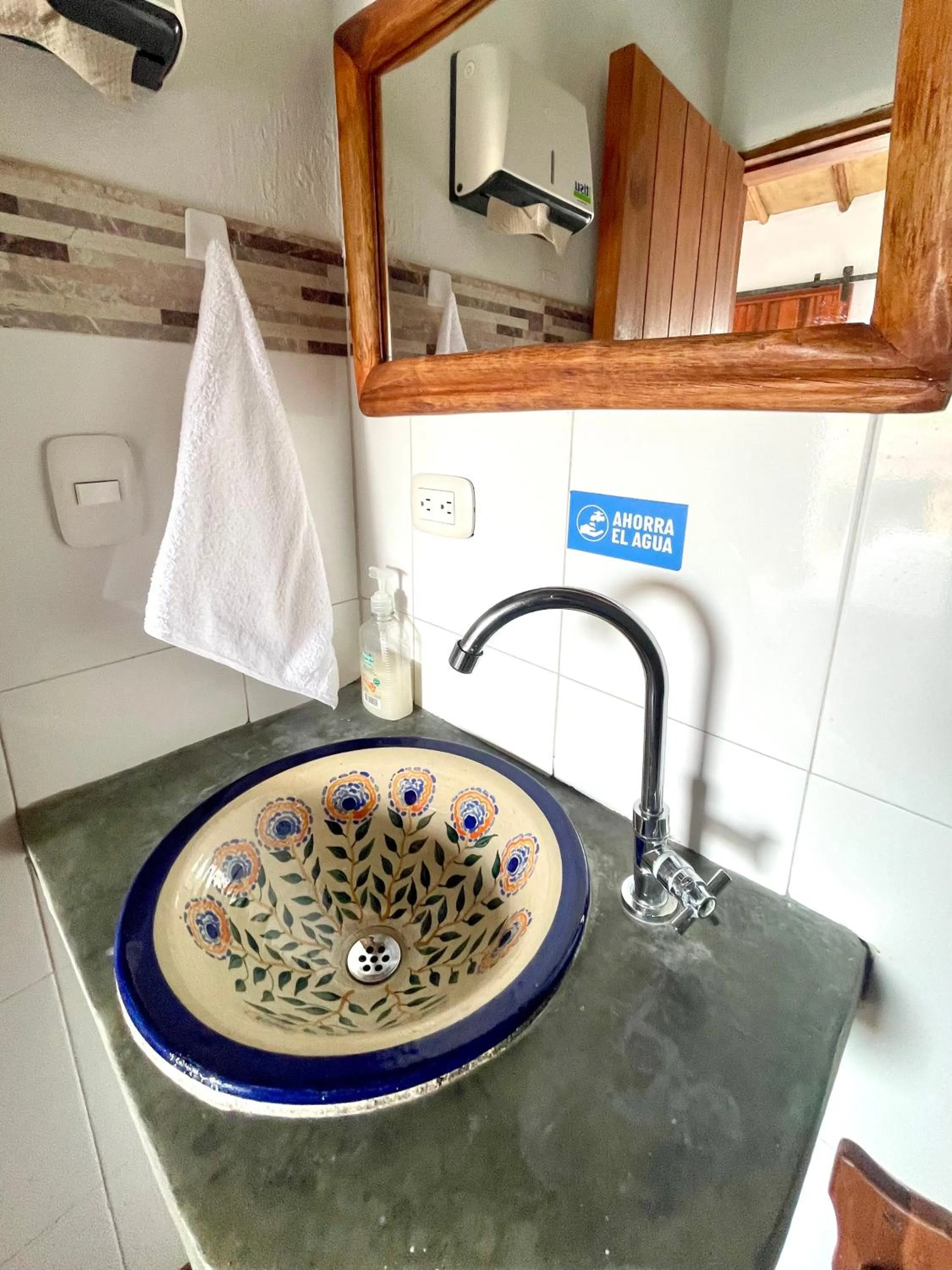 Bathroom in Hotel Victoria Barichara